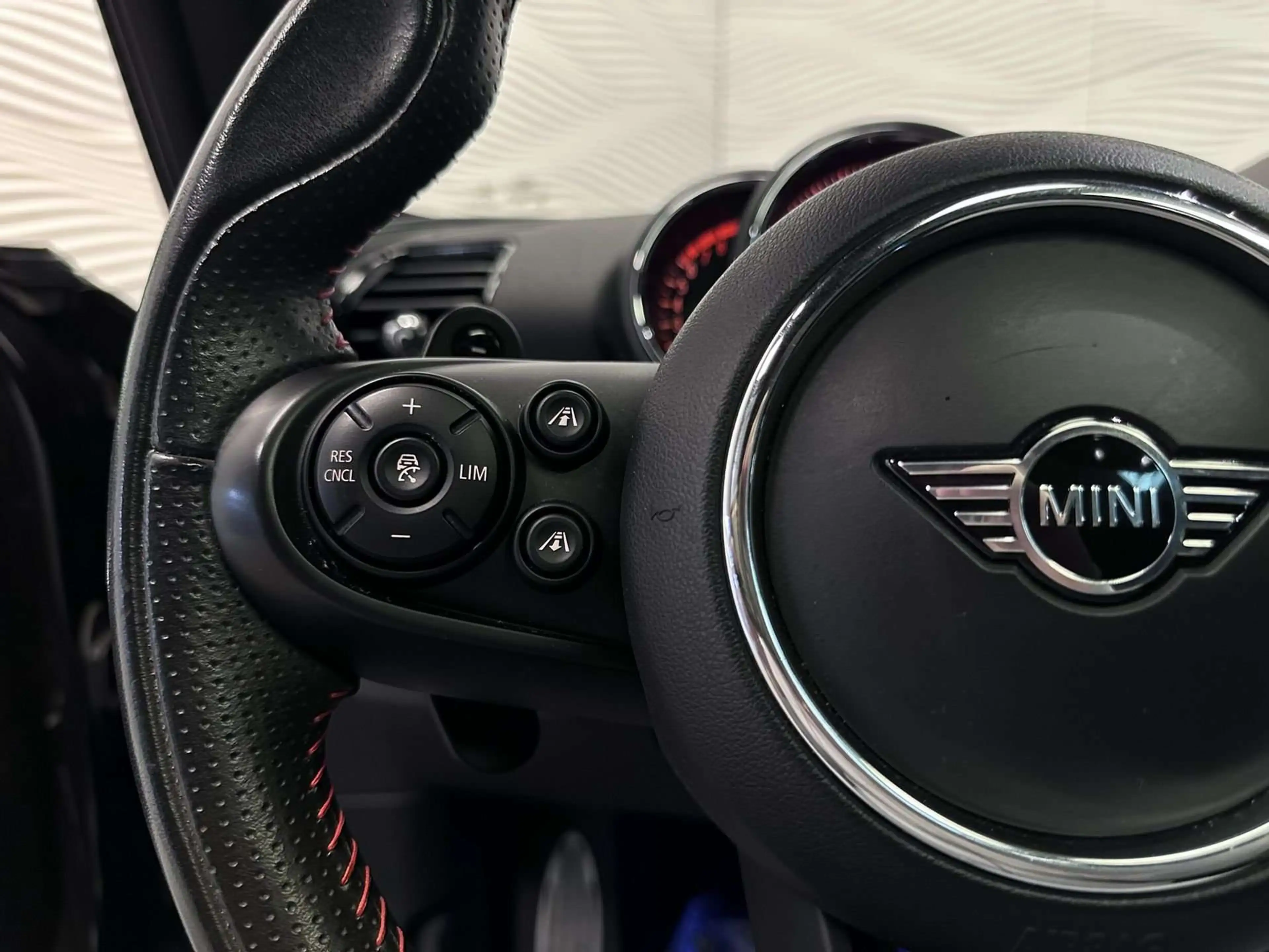 MINI John Cooper Works Clubman 2.0i*AUT*ALL4*PANO*CARPLAY*H/K*306 PK!!!* — photo 23