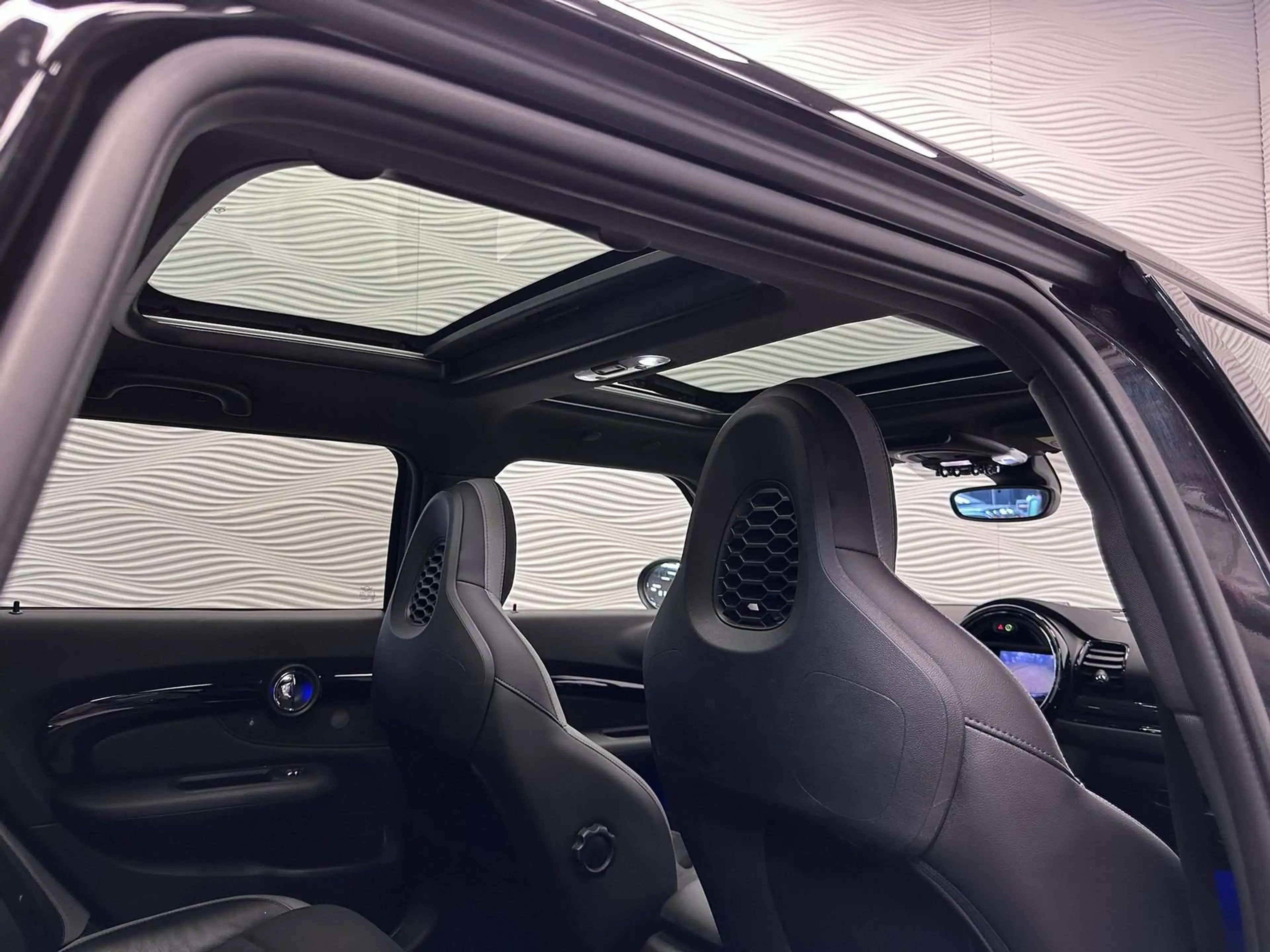 MINI John Cooper Works Clubman 2.0i*AUT*ALL4*PANO*CARPLAY*H/K*306 PK!!!* — photo 35