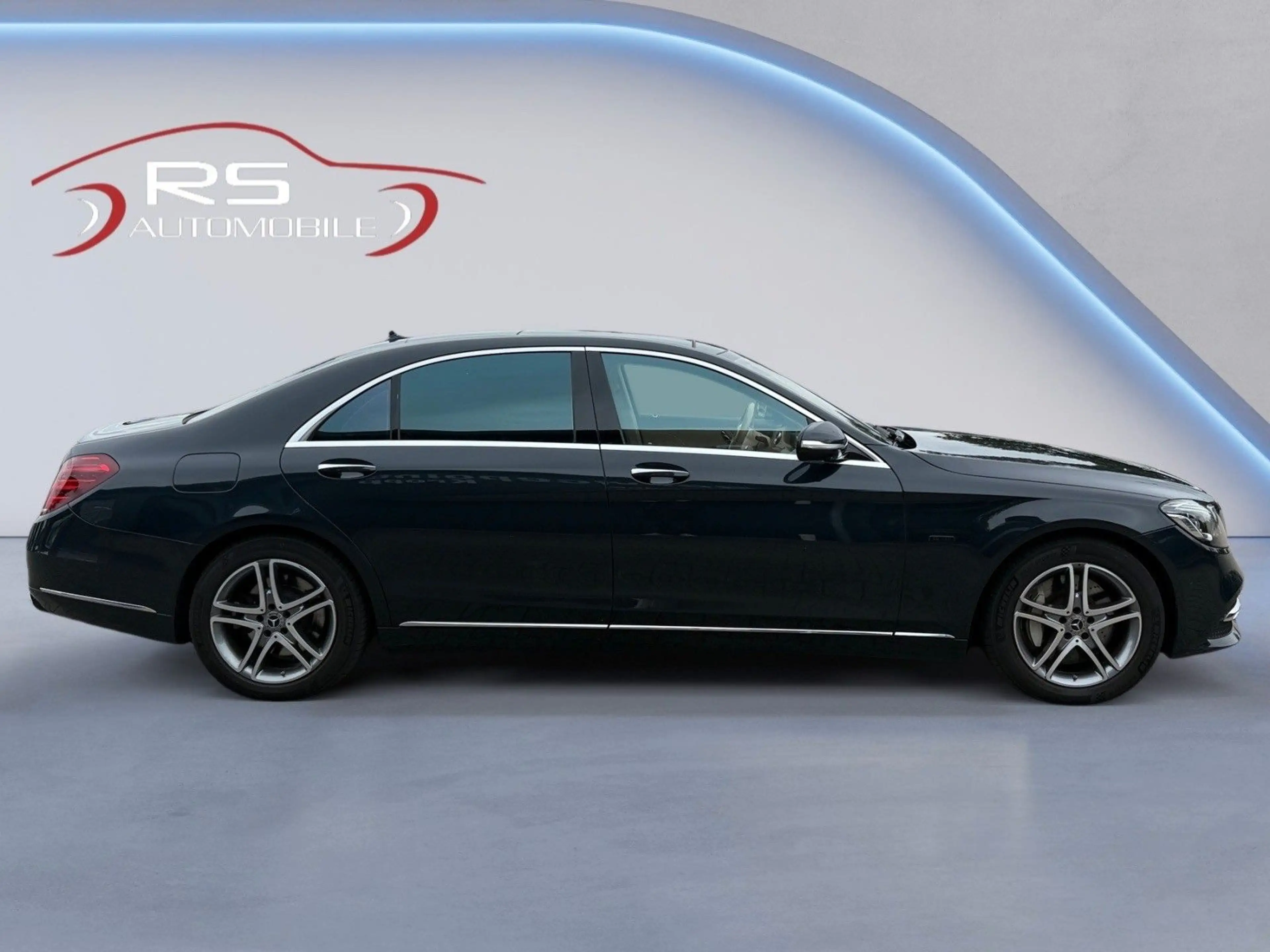 Mercedes-Benz S 560 e L — photo 6