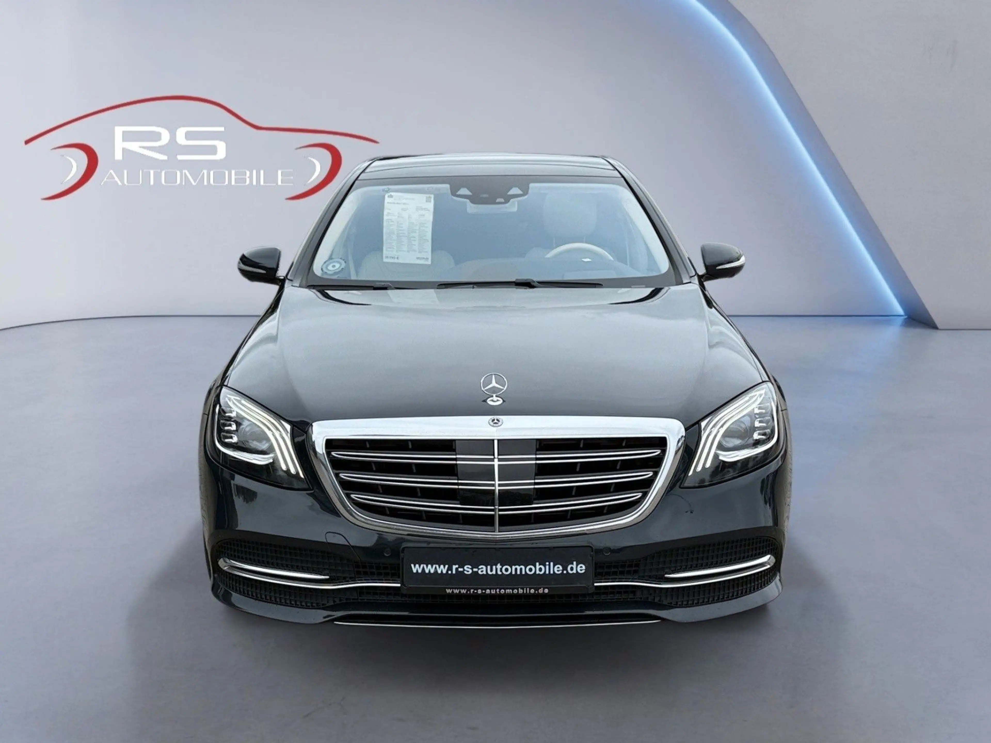 Mercedes-Benz S 560 e L — photo 8
