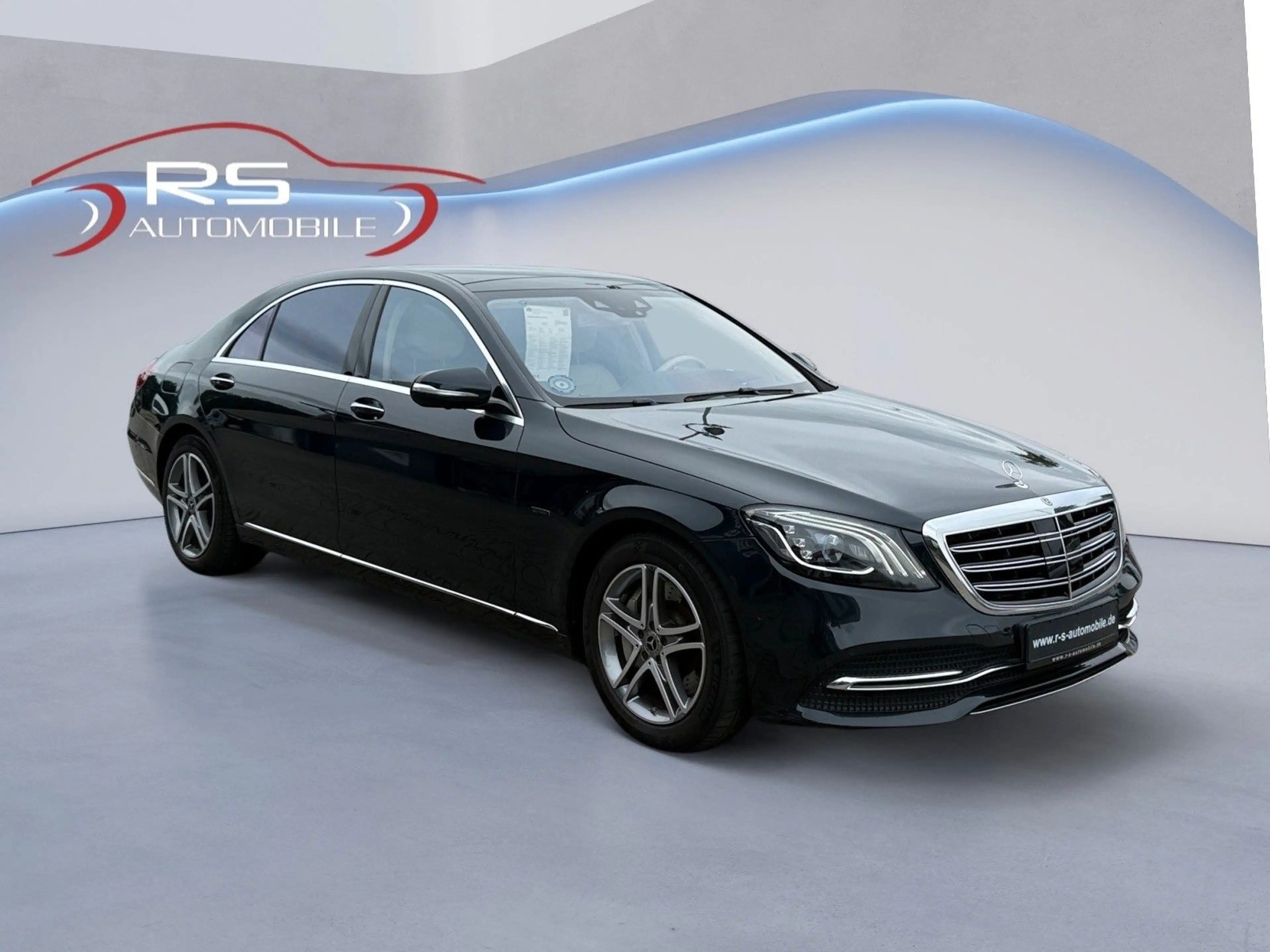 Mercedes-Benz S 560 e L — photo 7