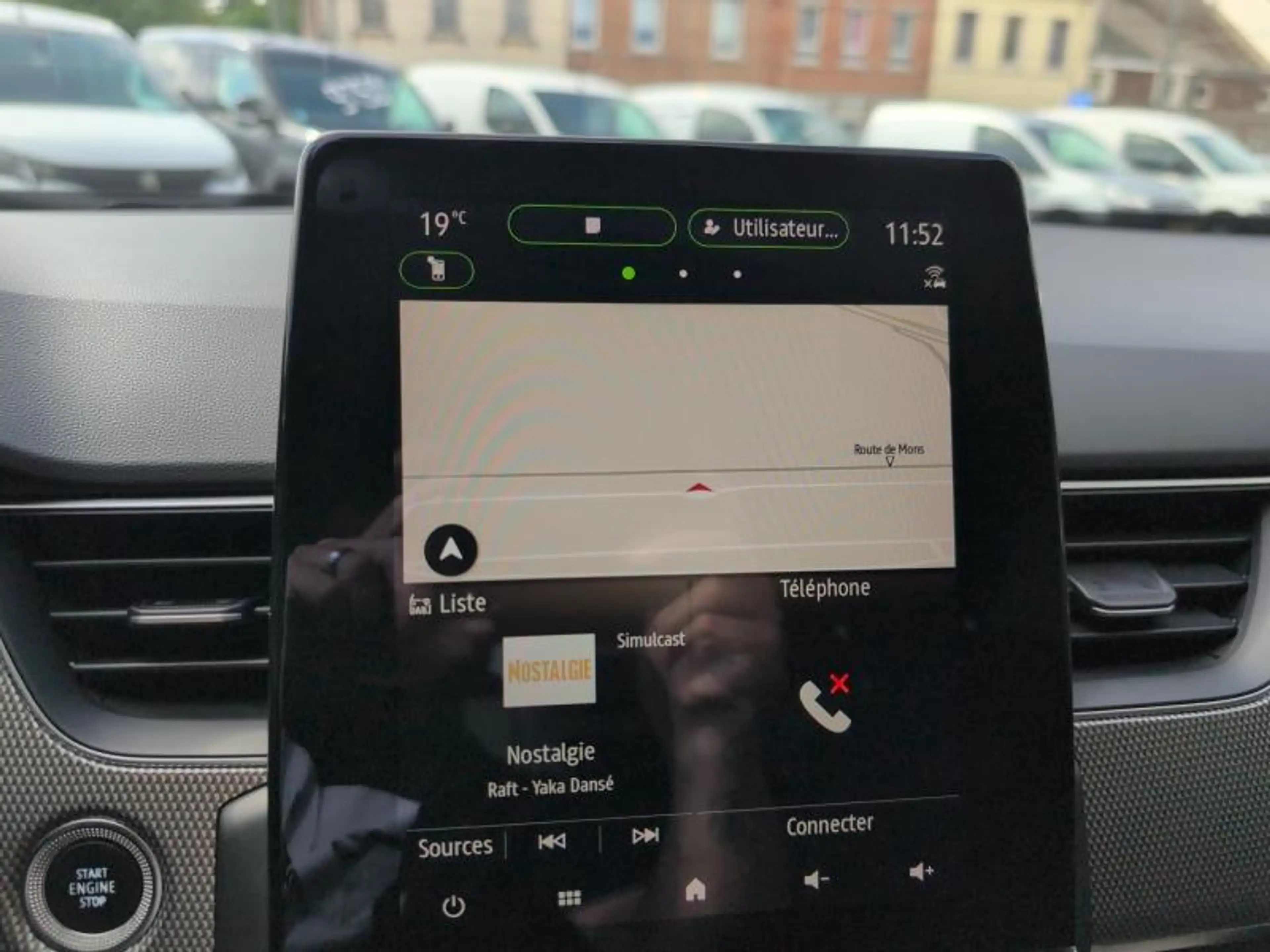 Renault Arkana 1.6E-Tech 145cv Blanc B.Auto 04/22 Airco CarPlay — photo 15