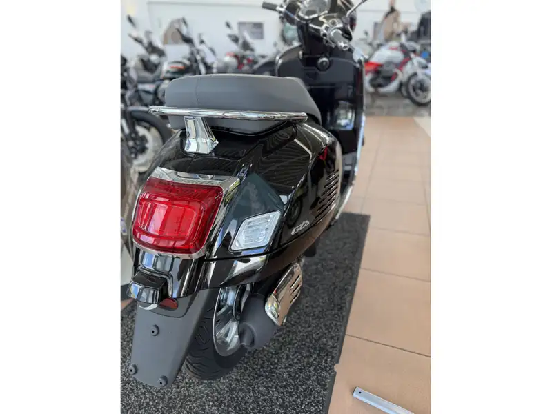 Vespa GTS 310 - foto 3