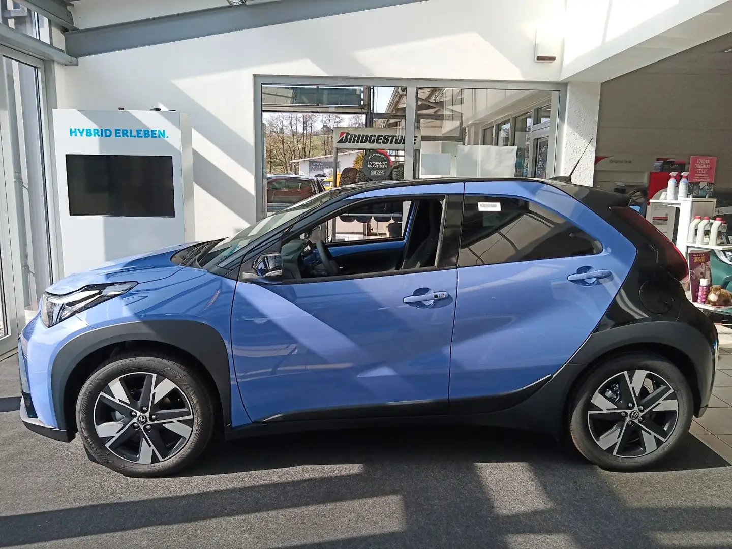 Toyota Sonstige Aygo X Hybrid Teamplayer Blau - 2