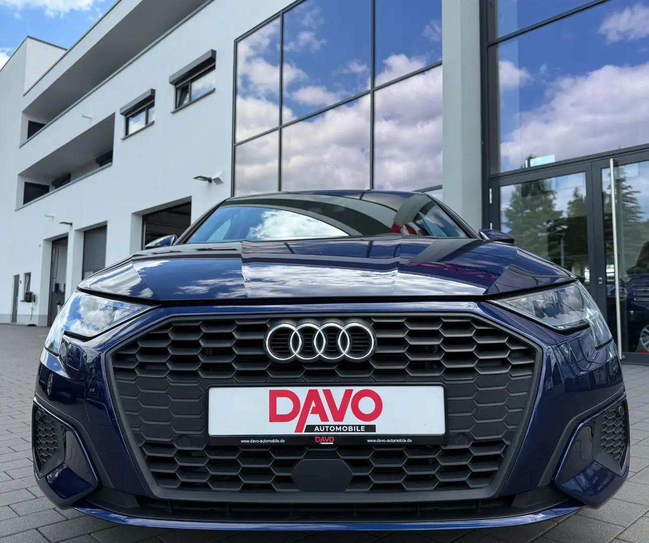 Audi A3 Sportback 40 TFSI e sport/R-Kamera Bleu - 2