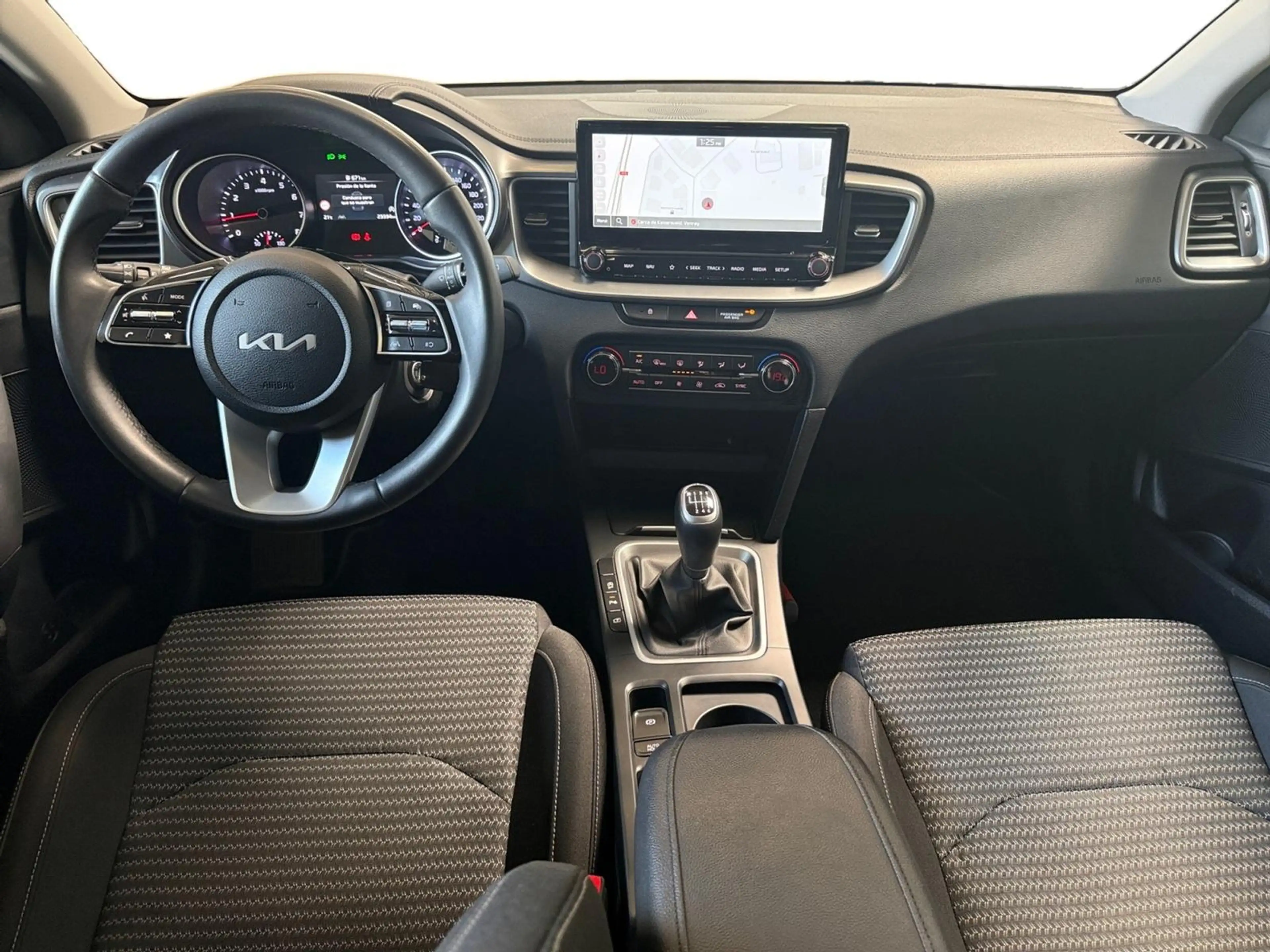 Kia Ceed SW / cee'd SW Sportswagon 1.5 T-GDi DynamicLine I Navi I Carplay — photo 6