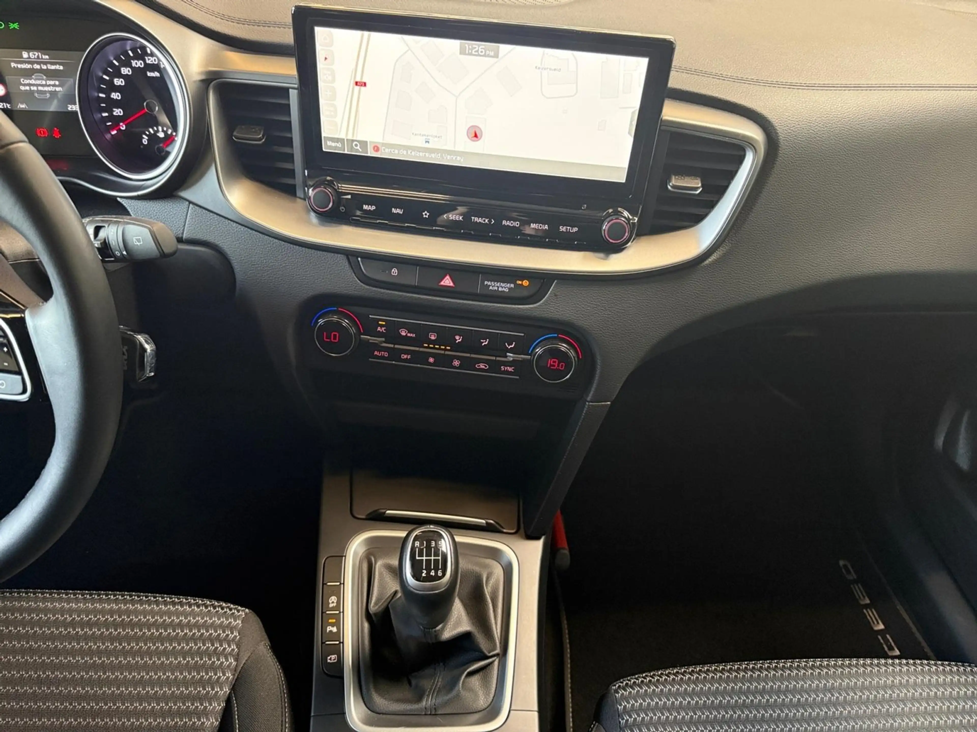 Kia Ceed SW / cee'd SW Sportswagon 1.5 T-GDi DynamicLine I Navi I Carplay — photo 8