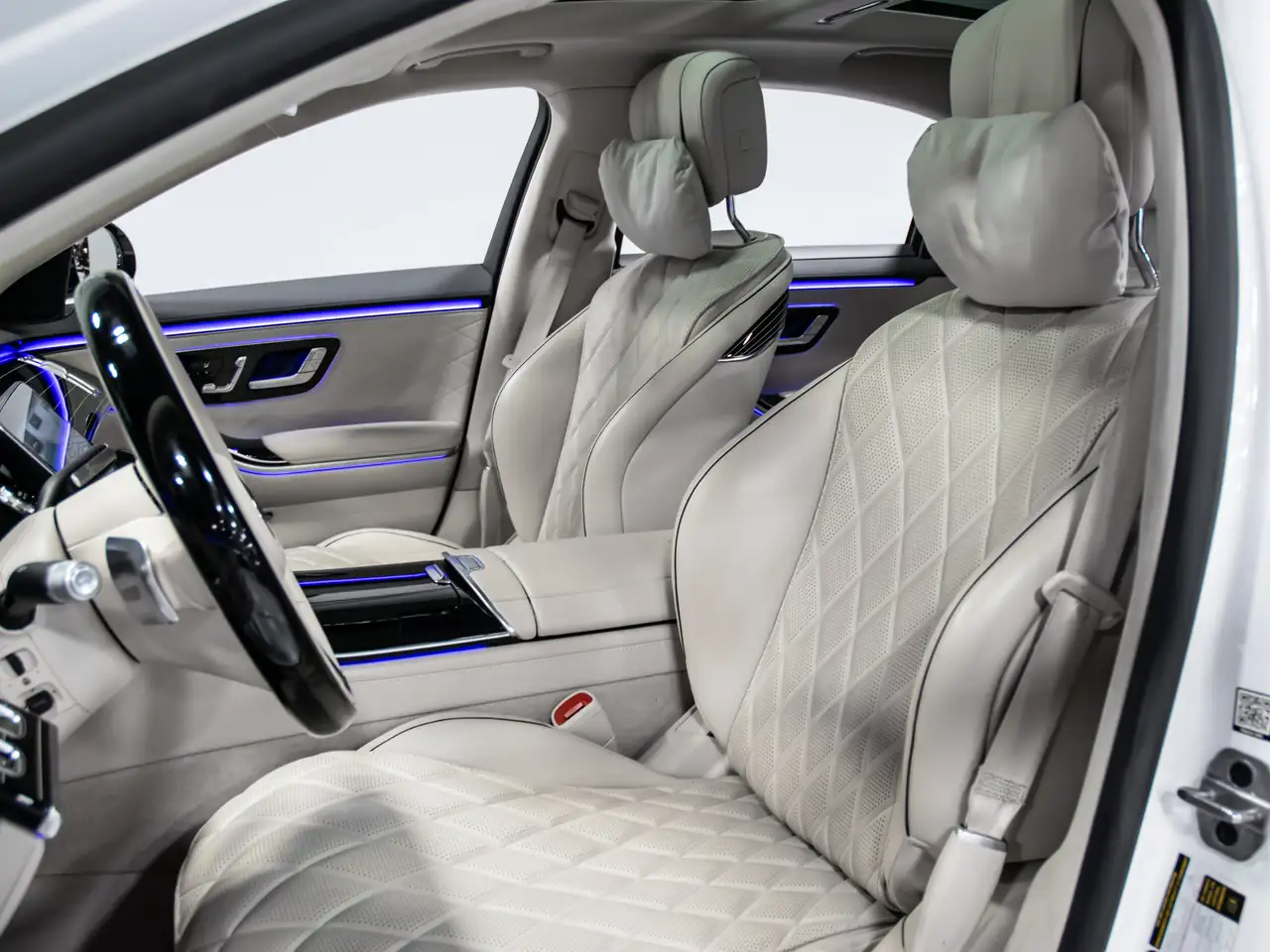 Mercedes-Benz S-Class снимка Mercedes-Benz S-Class