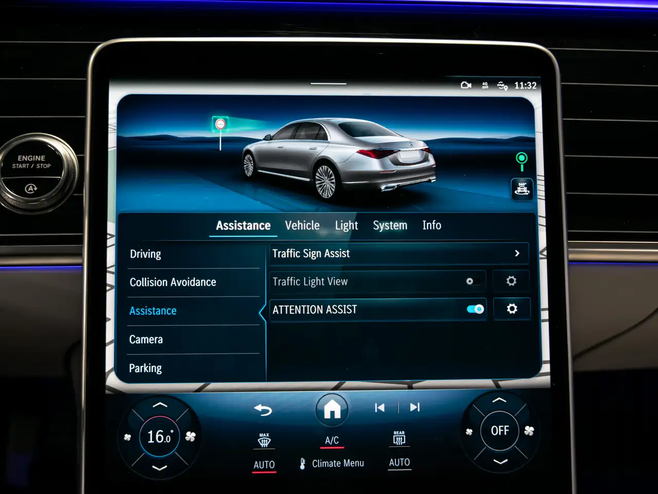 Mercedes-Benz S-Class снимка Mercedes-Benz S-Class