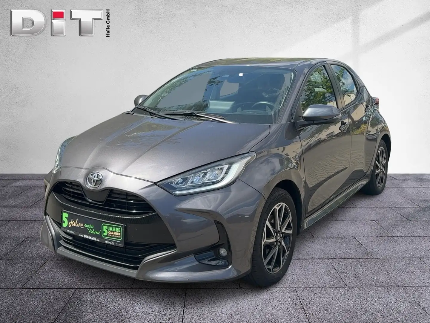 Toyota Yaris 1.5 Team Deutschland Klima Kamera Tempomat Grau - 1