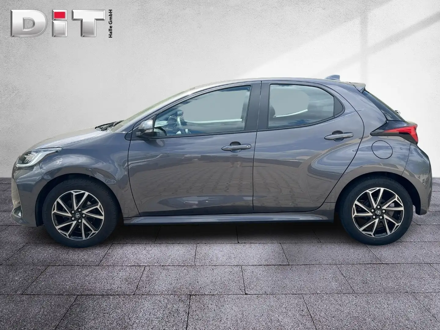 Toyota Yaris 1.5 Team Deutschland Klima Kamera Tempomat Grau - 2