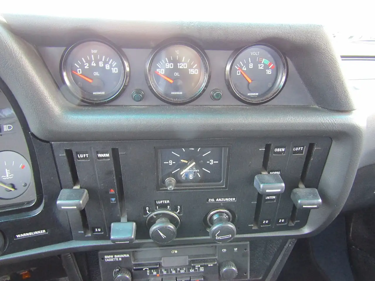 BMW 323 i, foto 10