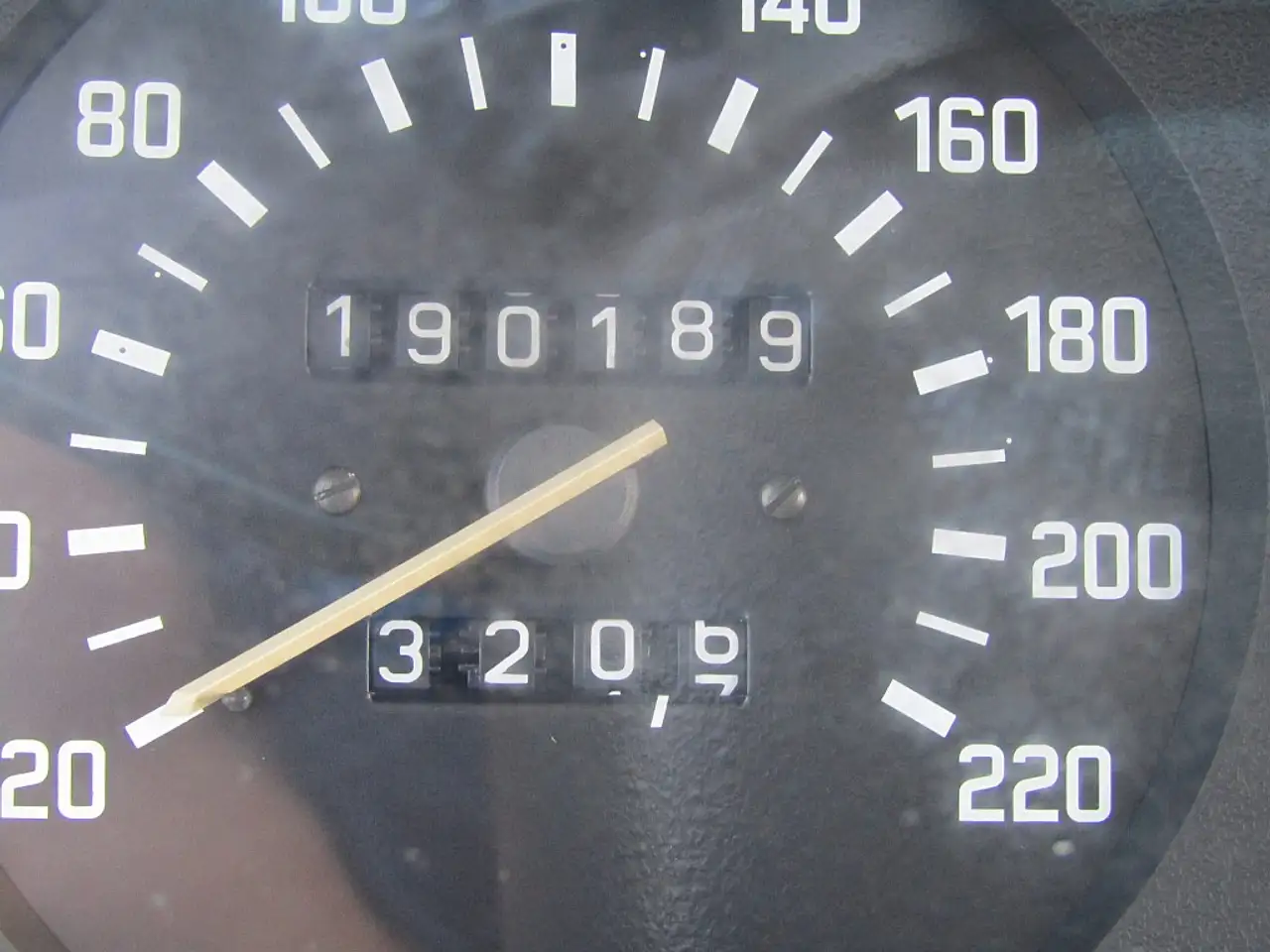 BMW 323 i, foto 11
