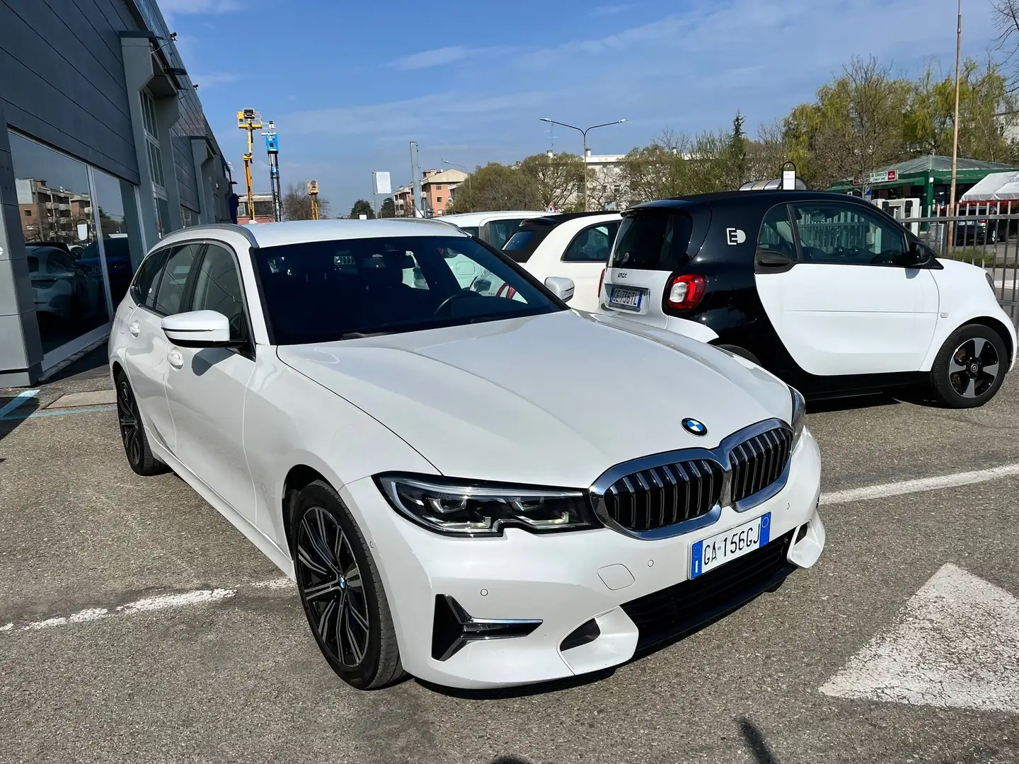 BMW 320 320d Touring xdrive Sport auto Weiß - 1