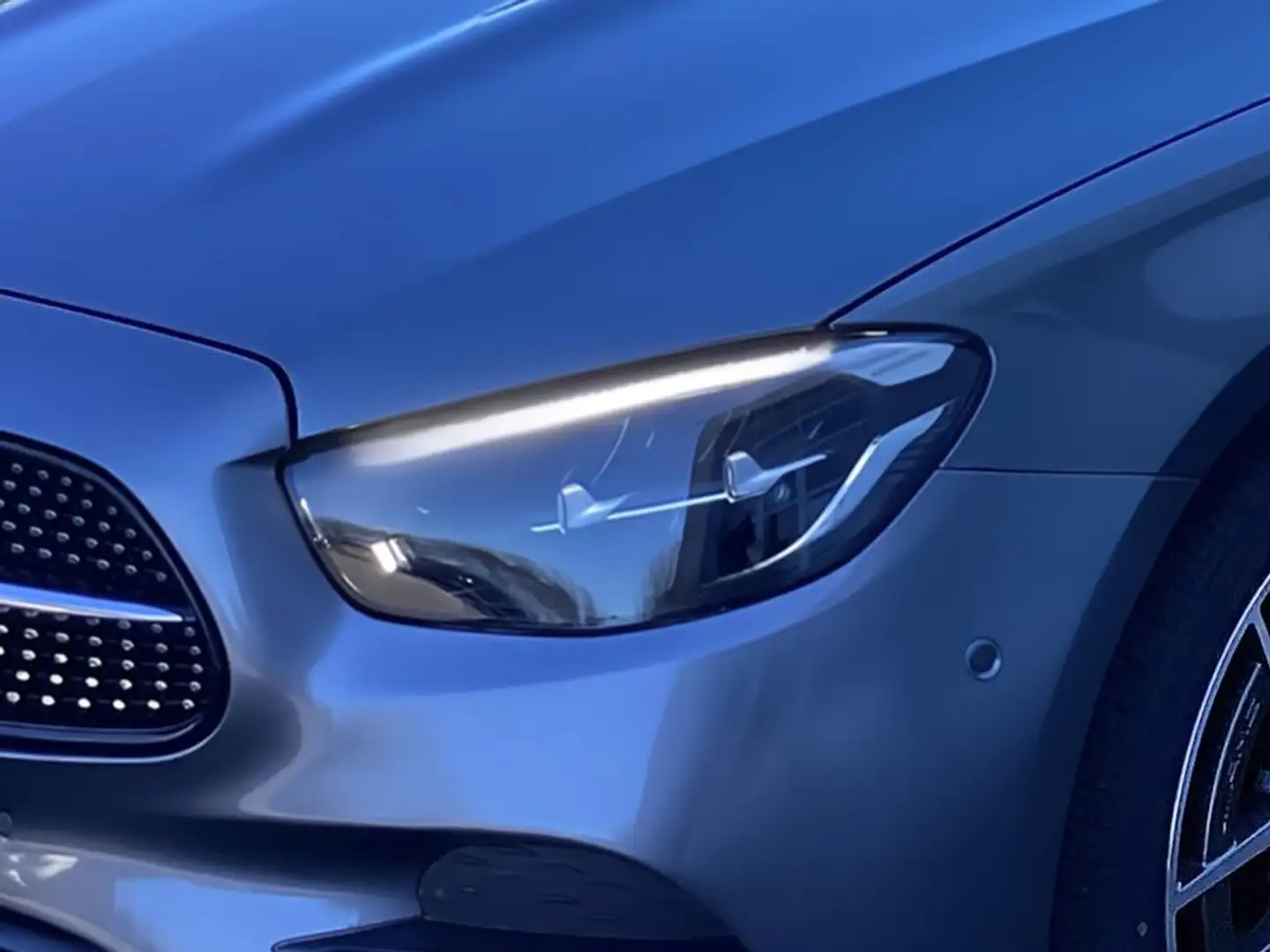 Mercedes-Benz E 220 d T Gris - 2