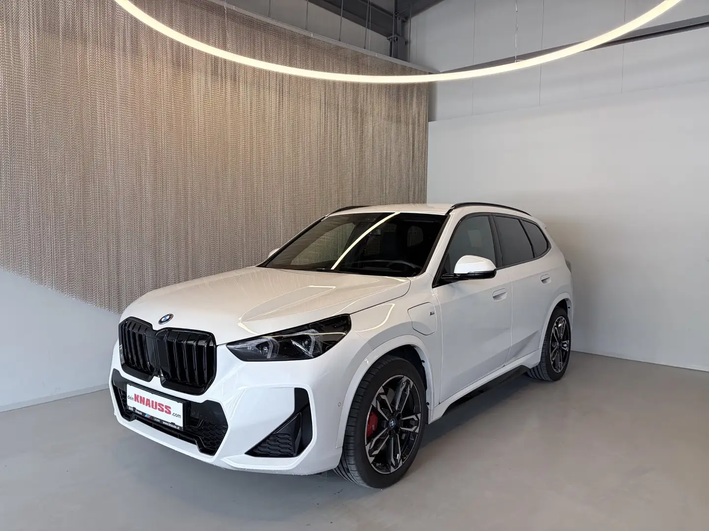 BMW X1 xDrive30e Weiß - 1