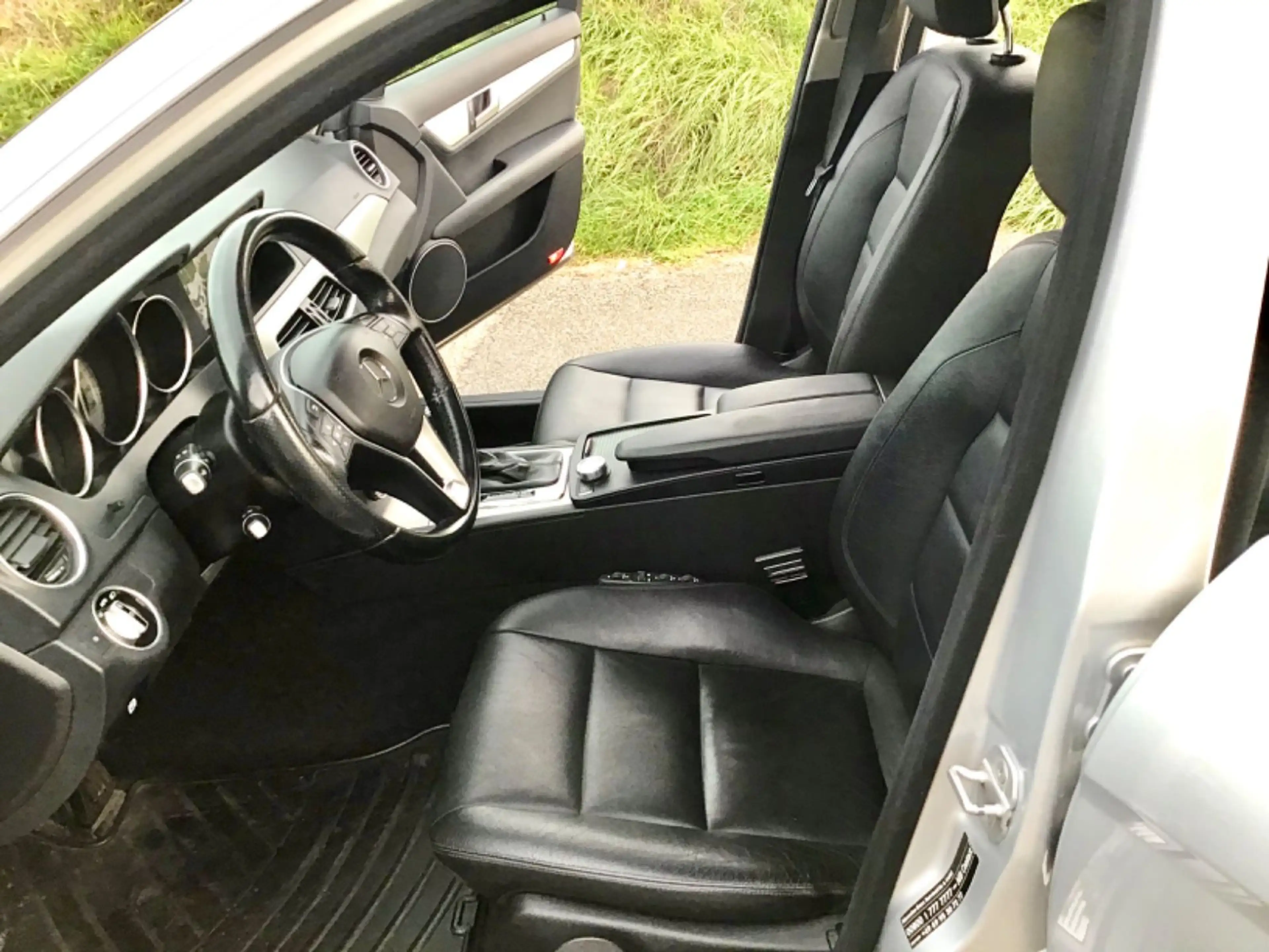 Mercedes-Benz C 250 CDI T 4Matic AVANTGARDE-NAVI*LEDER*BI-XENON*PDC*Multikontur-Sitze ! — photo 14