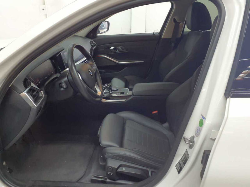 BMW 318 318d Aut. Sport Line AHK Harman/Kardon — photo 3