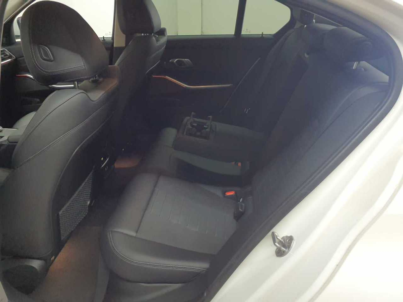 BMW 318 318d Aut. Sport Line AHK Harman/Kardon — photo 9