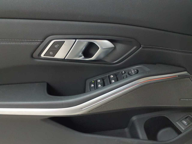BMW 318 318d Aut. Sport Line AHK Harman/Kardon — photo 4