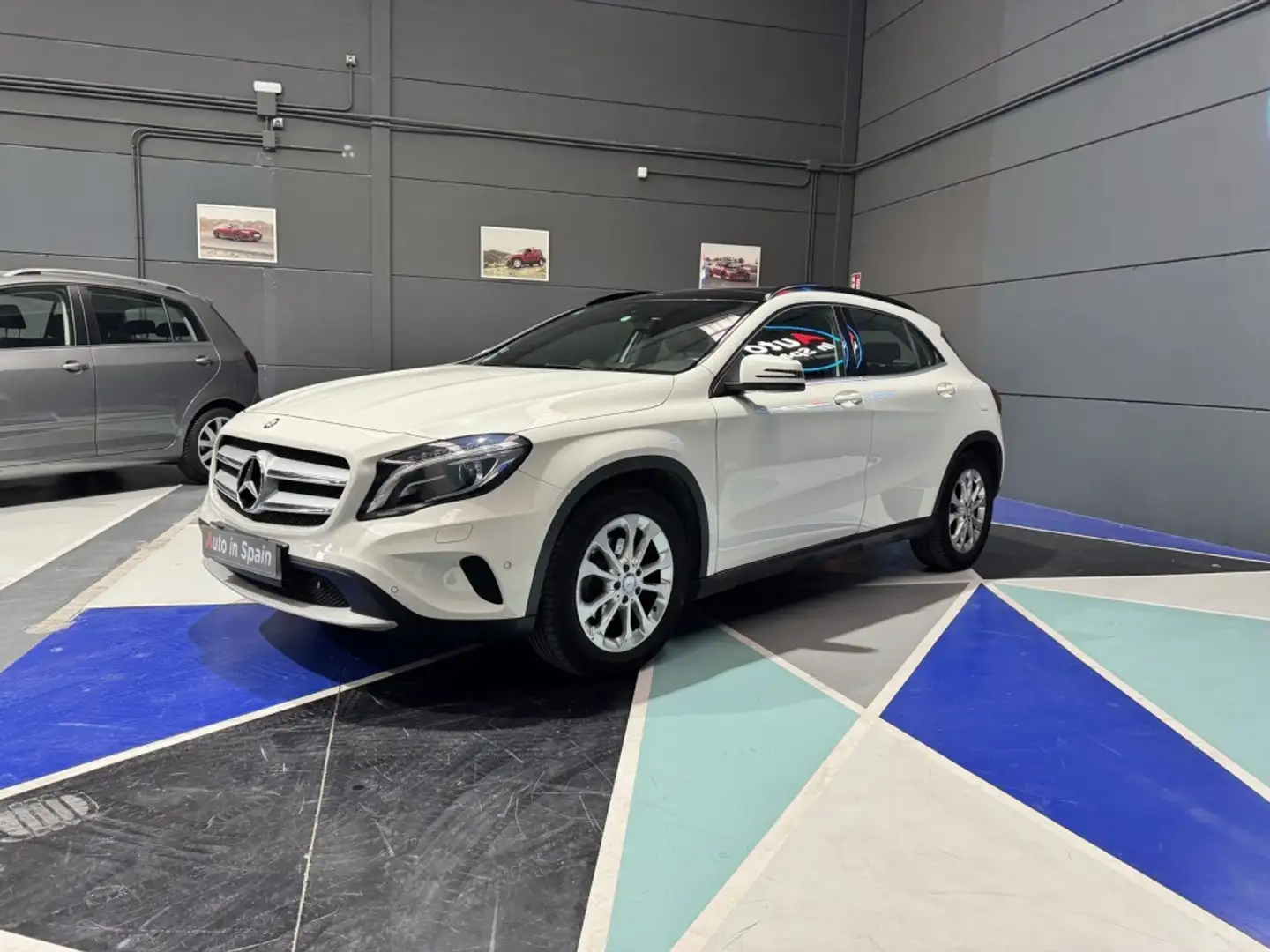 Mercedes-Benz GLA 200 Style 7G-DCT Blanc - 2