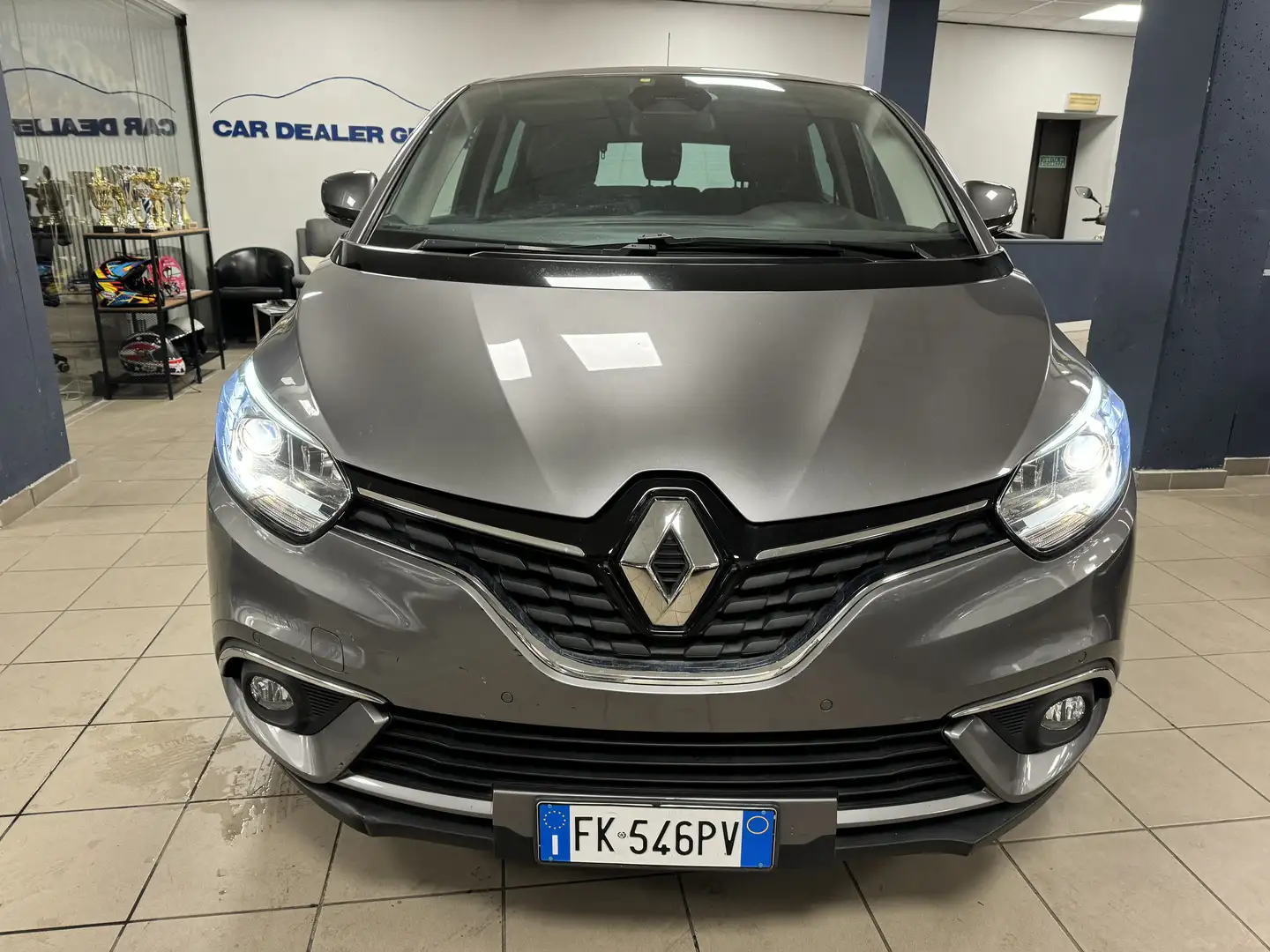 Renault Scenic Scenic IV 2017 1.5 dci energy Bose 110cv Gris - 2