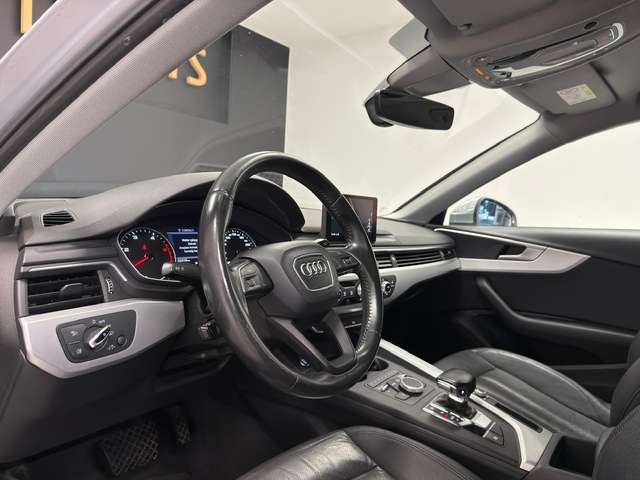Audi A4 — photo 14
