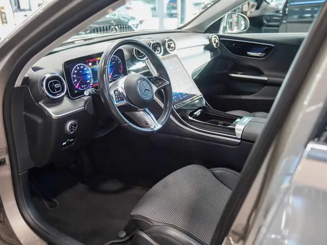 Mercedes-Benz C-Class view 15
