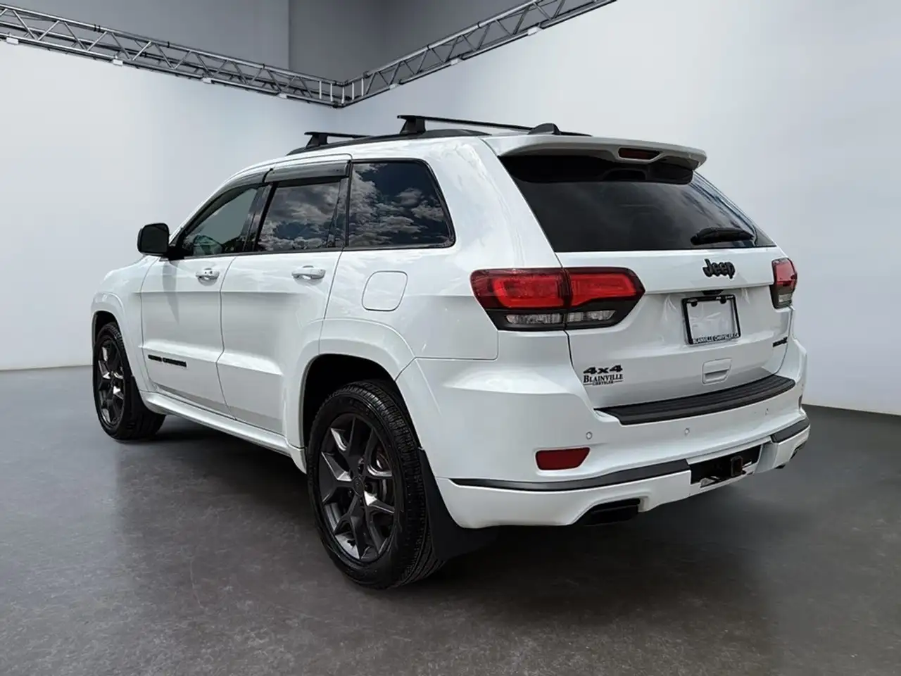 Jeep Grand Cherokee снимка Jeep Grand Cherokee
