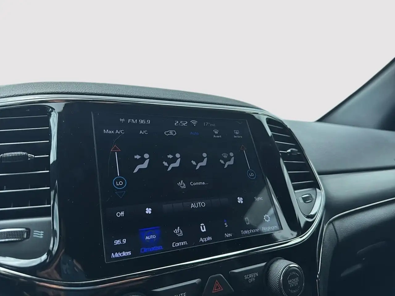 Jeep Grand Cherokee снимка Jeep Grand Cherokee