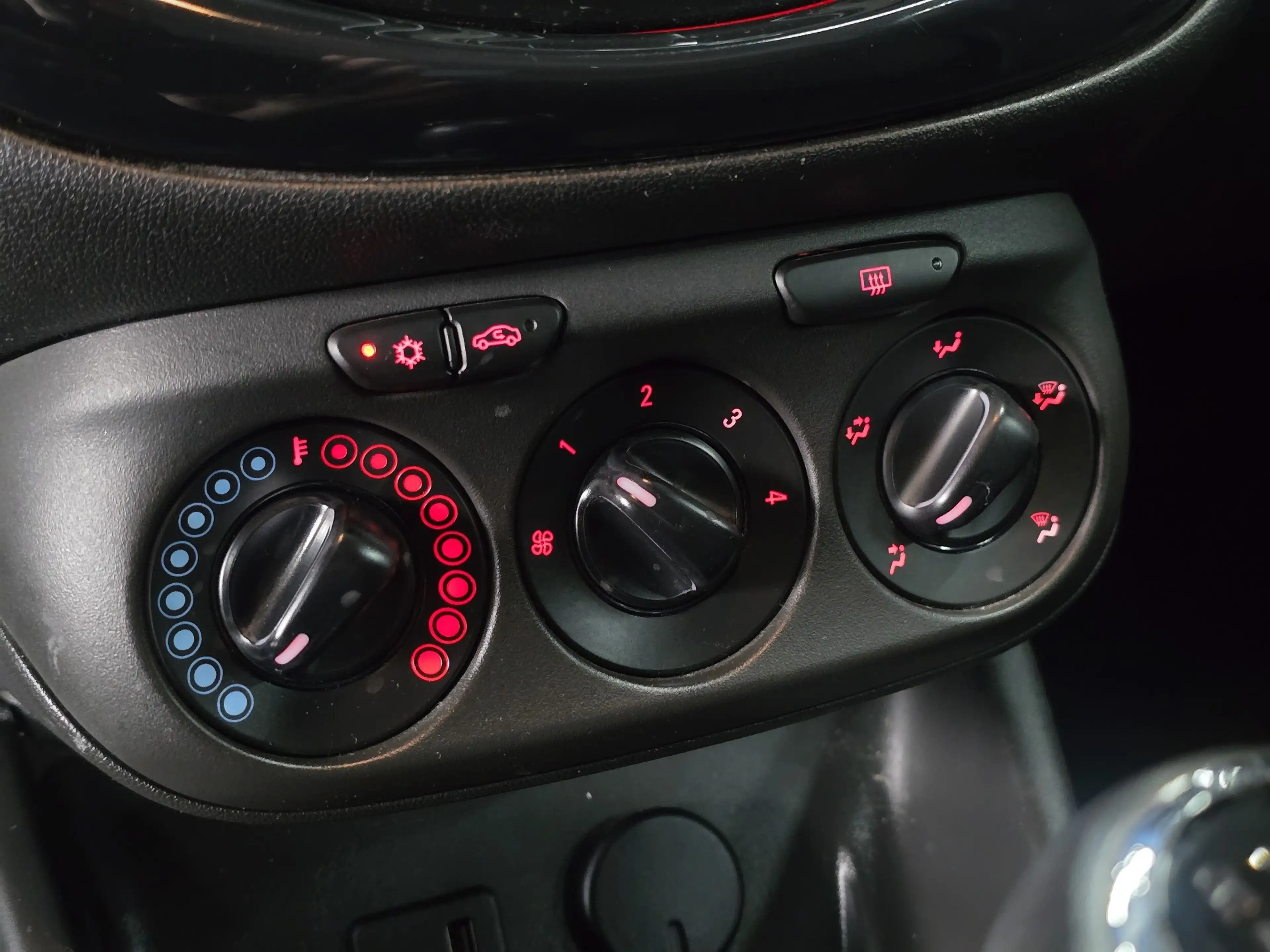 Opel Corsa 1.2i * Airco * 1er prop * Suivi * Garantie * — photo 14