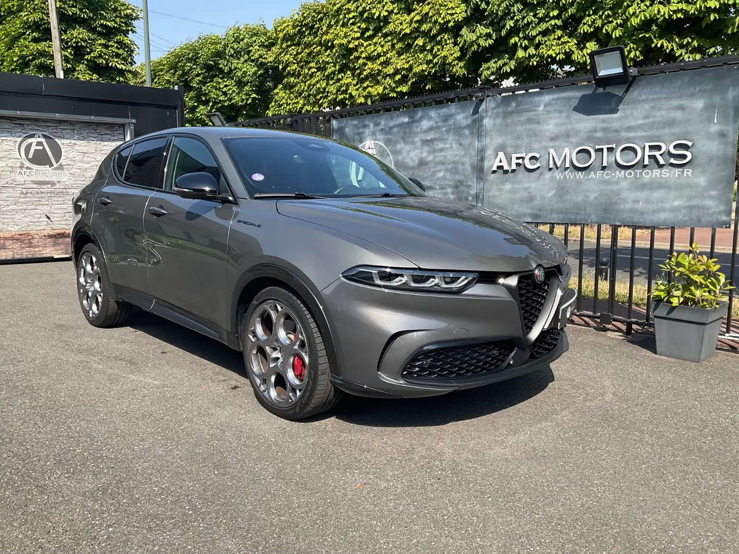 Alfa Romeo Tonale Speciale TCT Grau - 1