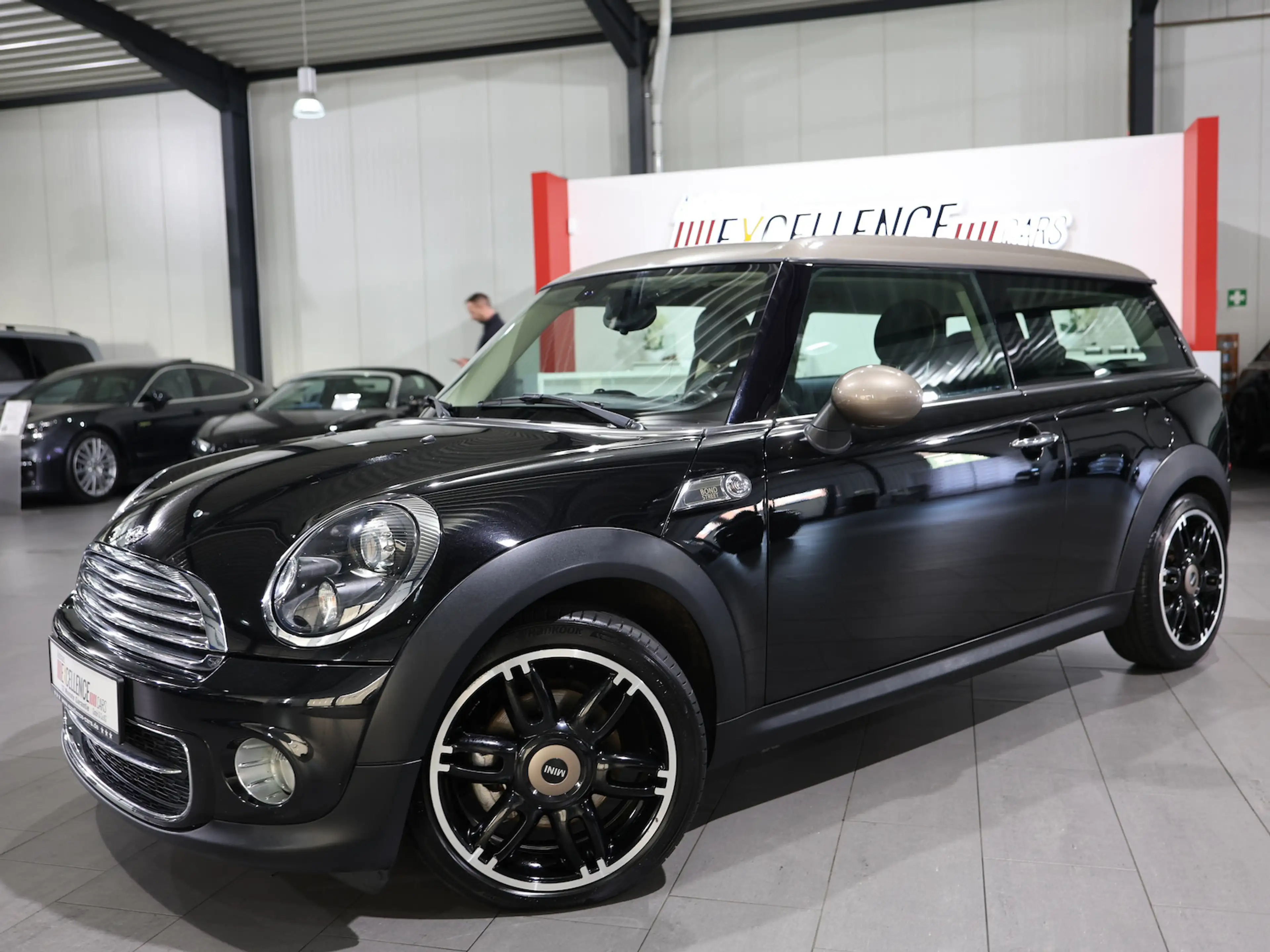 MINI Cooper D Clubman BOND-STREET / 5-SITZER / XENON — photo 5