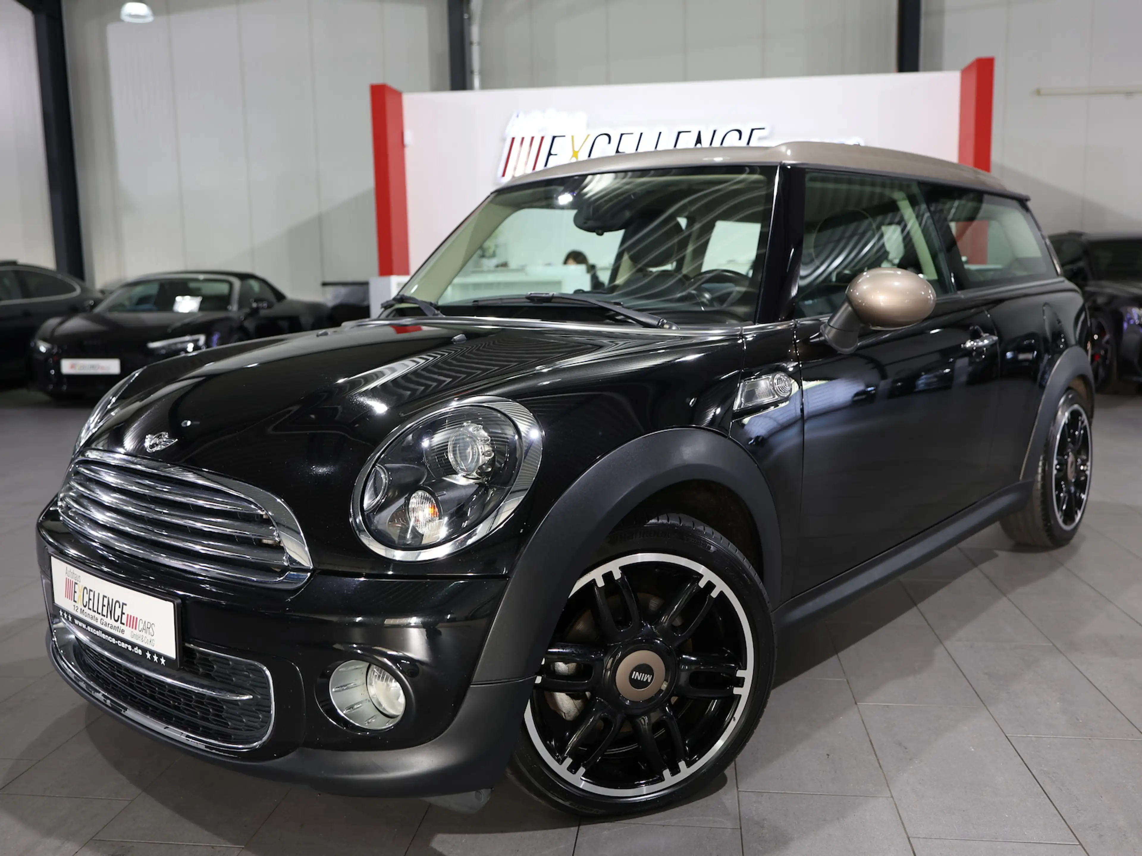 MINI Cooper D Clubman BOND-STREET / 5-SITZER / XENON — photo 4
