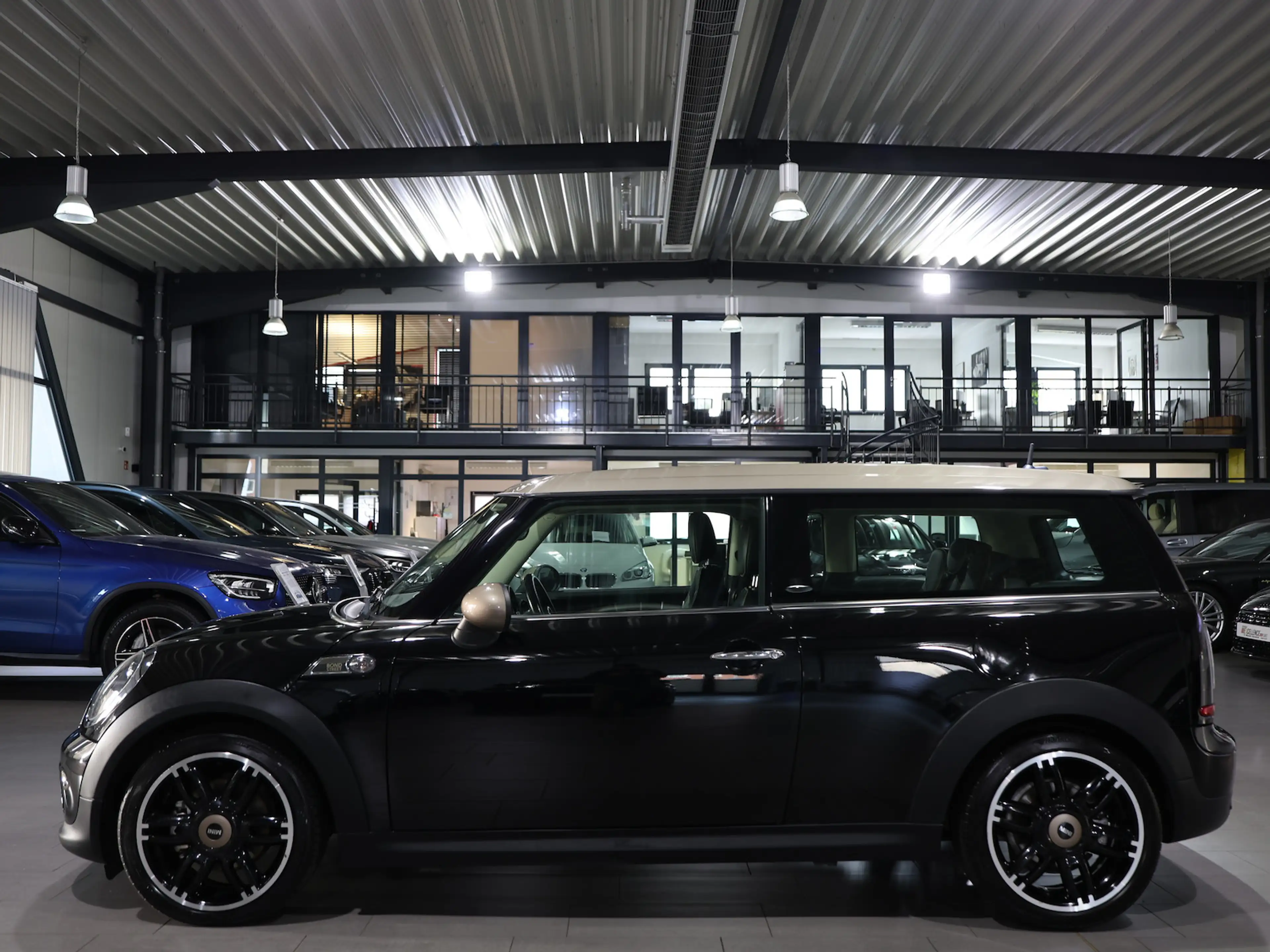 MINI Cooper D Clubman BOND-STREET / 5-SITZER / XENON — photo 7