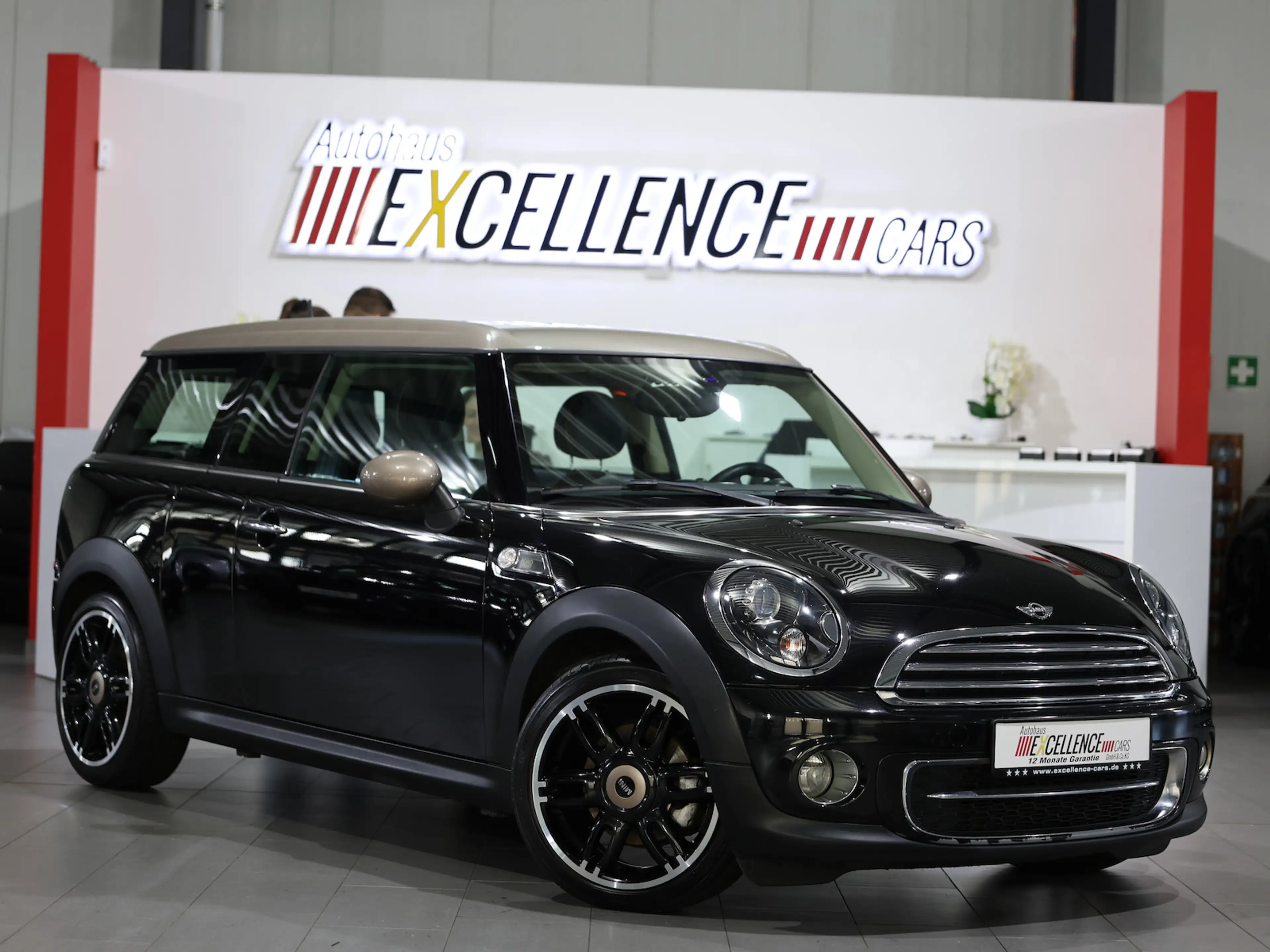MINI Cooper D Clubman BOND-STREET / 5-SITZER / XENON