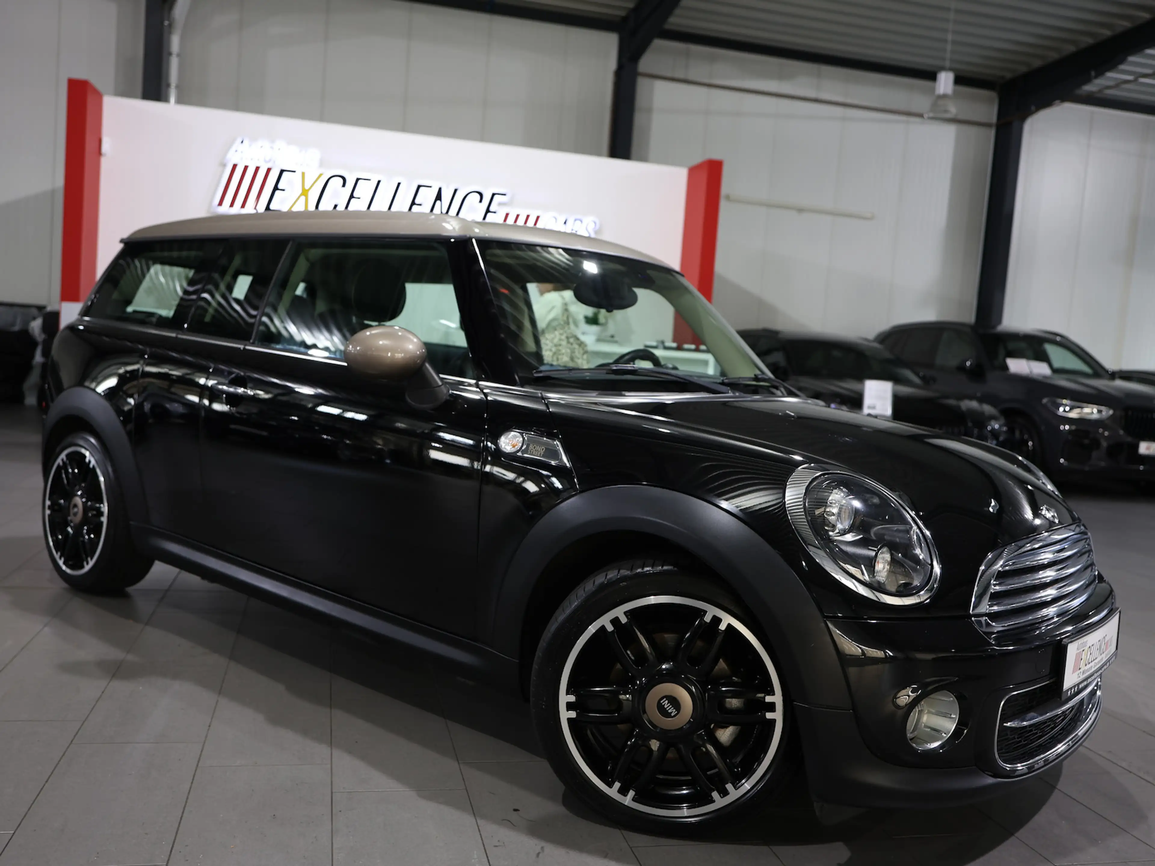 MINI Cooper D Clubman BOND-STREET / 5-SITZER / XENON — photo 3