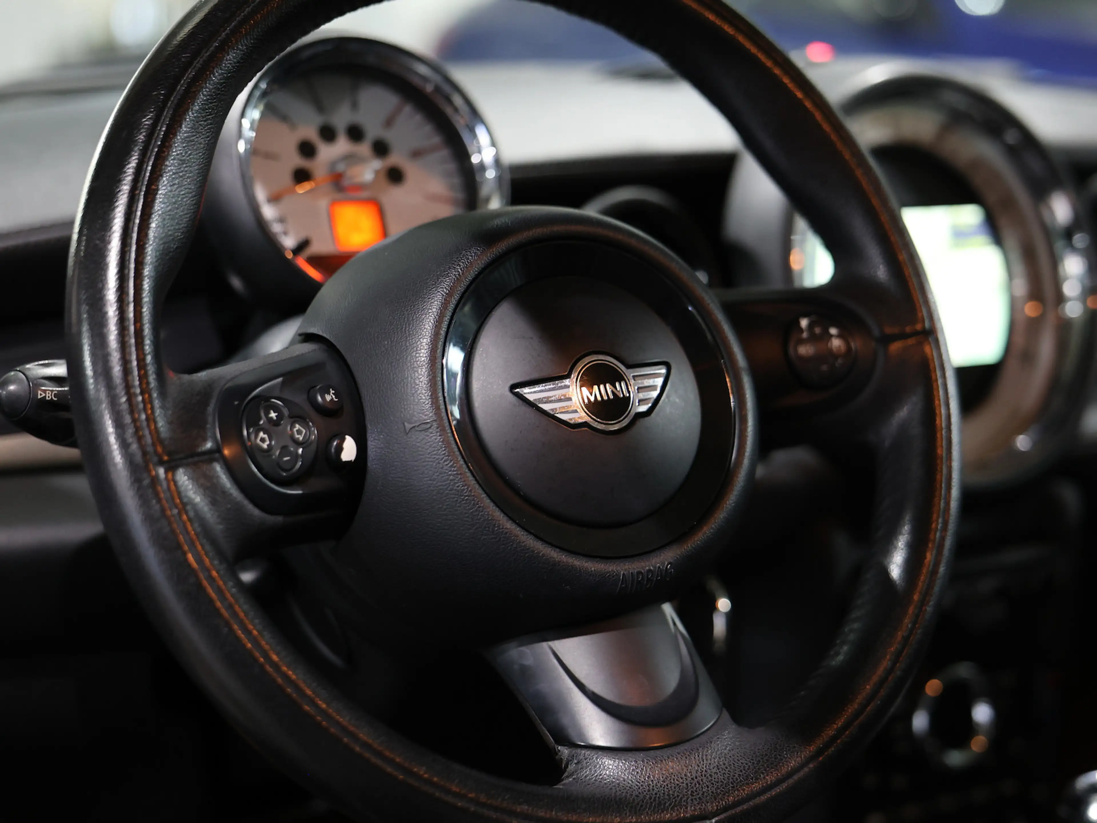 MINI Cooper D Clubman BOND-STREET / 5-SITZER / XENON — photo 15