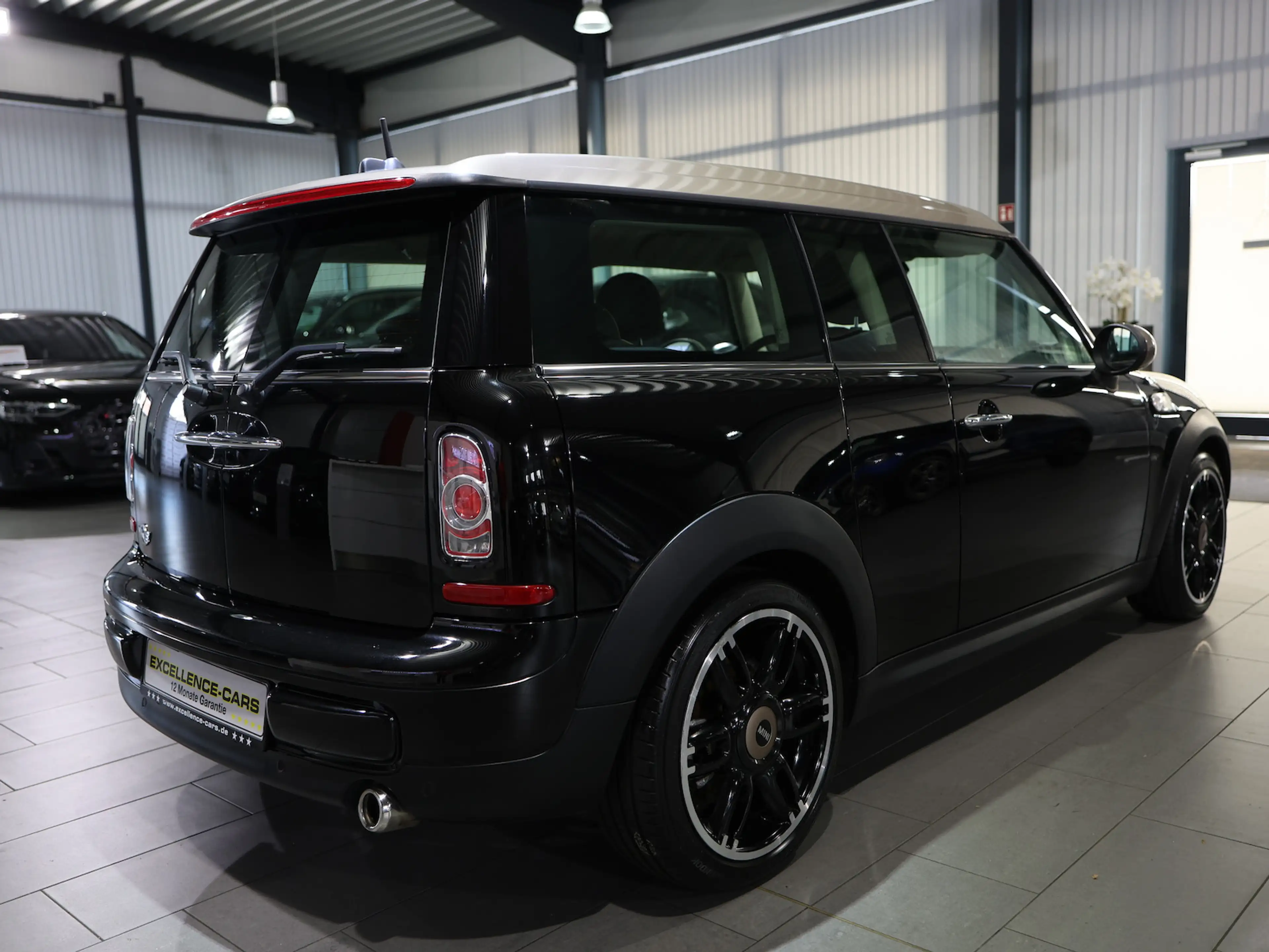 MINI Cooper D Clubman BOND-STREET / 5-SITZER / XENON — photo 10