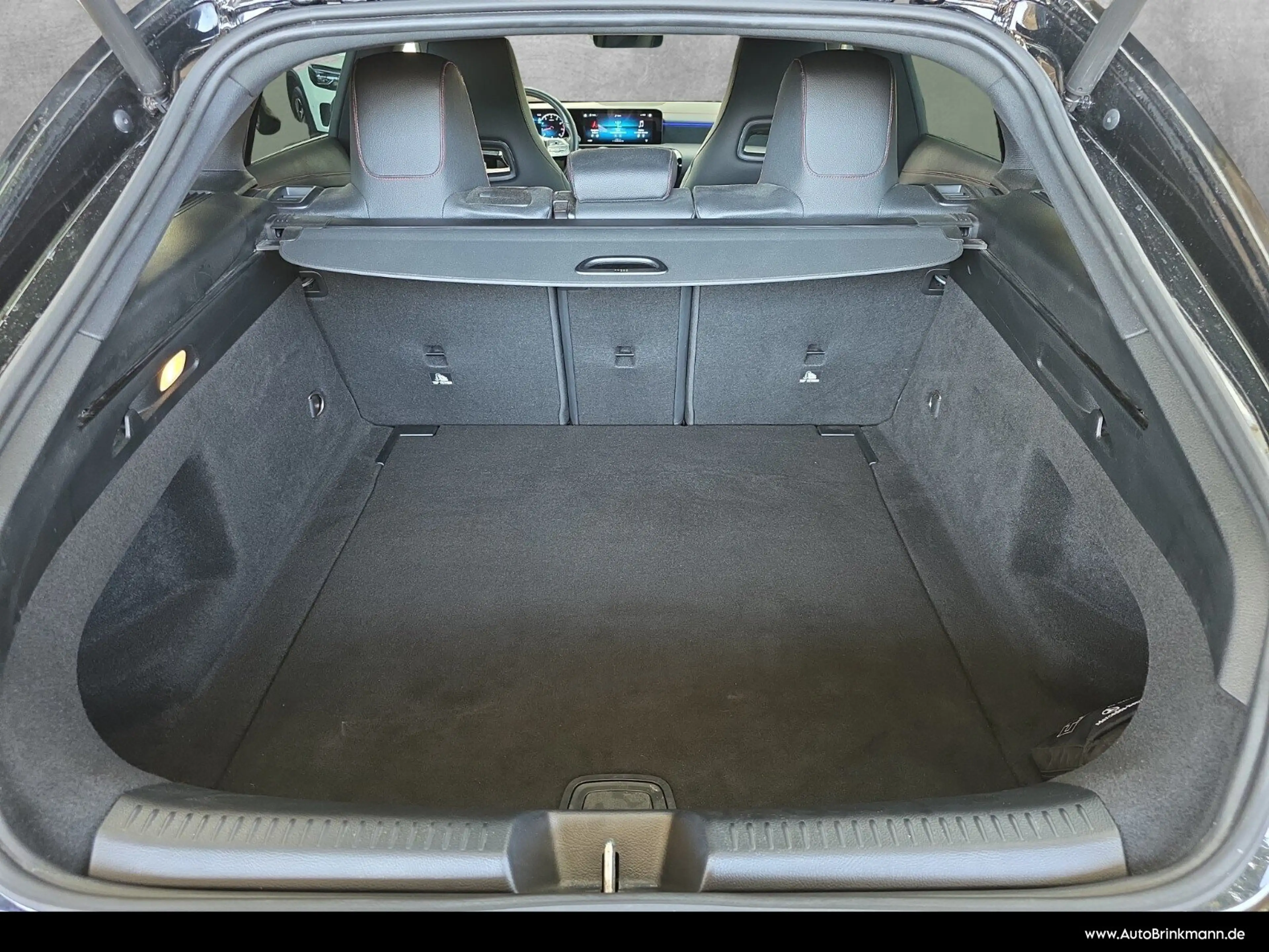 Mercedes-Benz CLA 200 CLA 200 Shooting Brake AMG Line/LED/SHZ/Kamera — photo 8