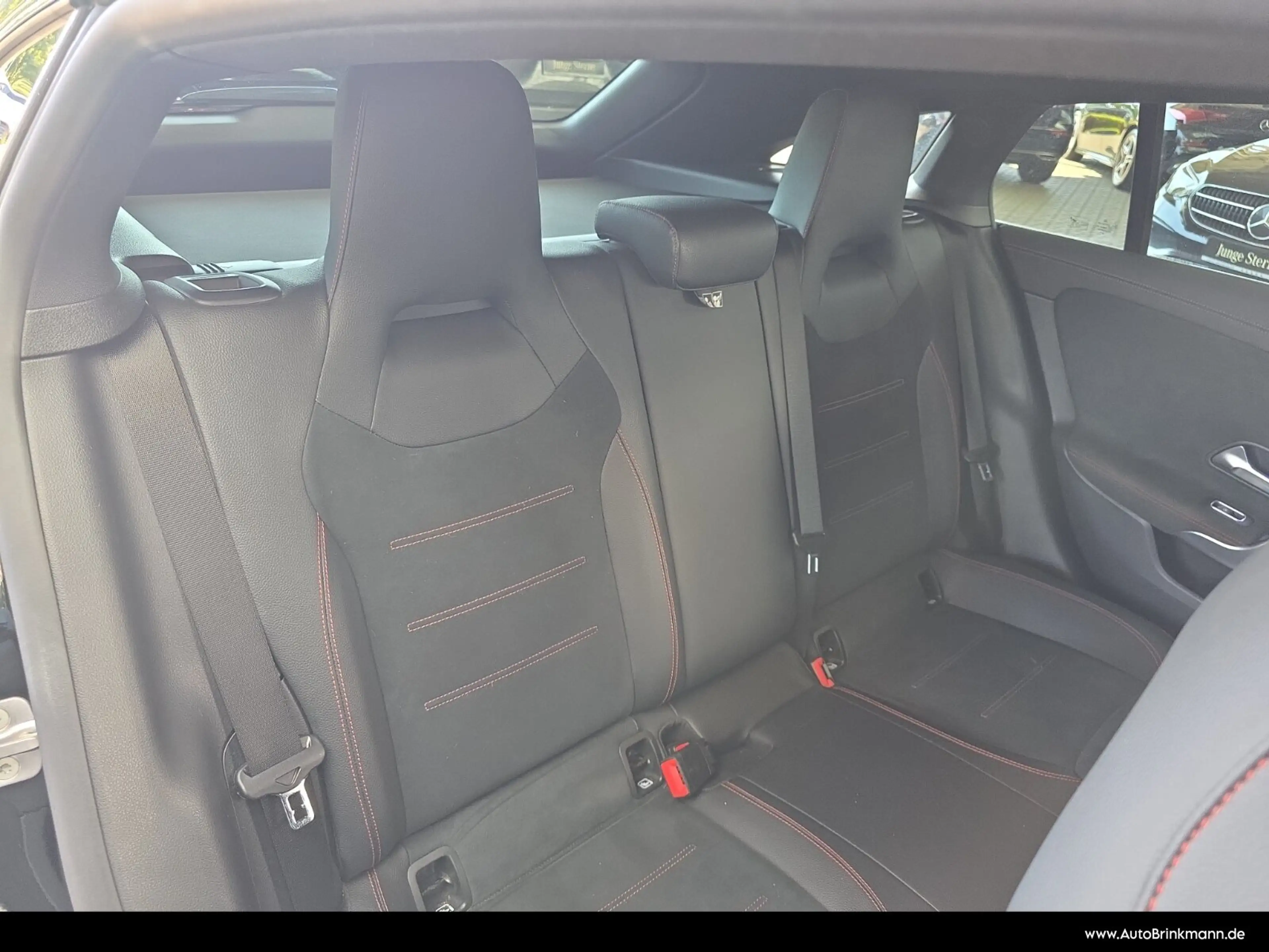Mercedes-Benz CLA 200 CLA 200 Shooting Brake AMG Line/LED/SHZ/Kamera — photo 11