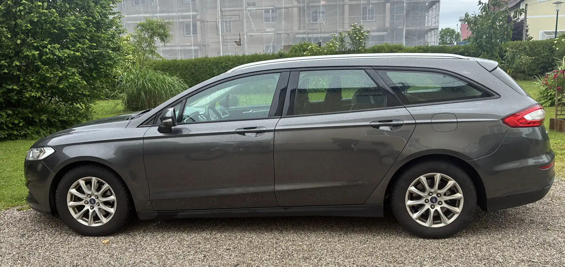 Ford Mondeo Traveller Ambiente 1.5 TDCi mit Auto-Start/Stop-Syst. - 2