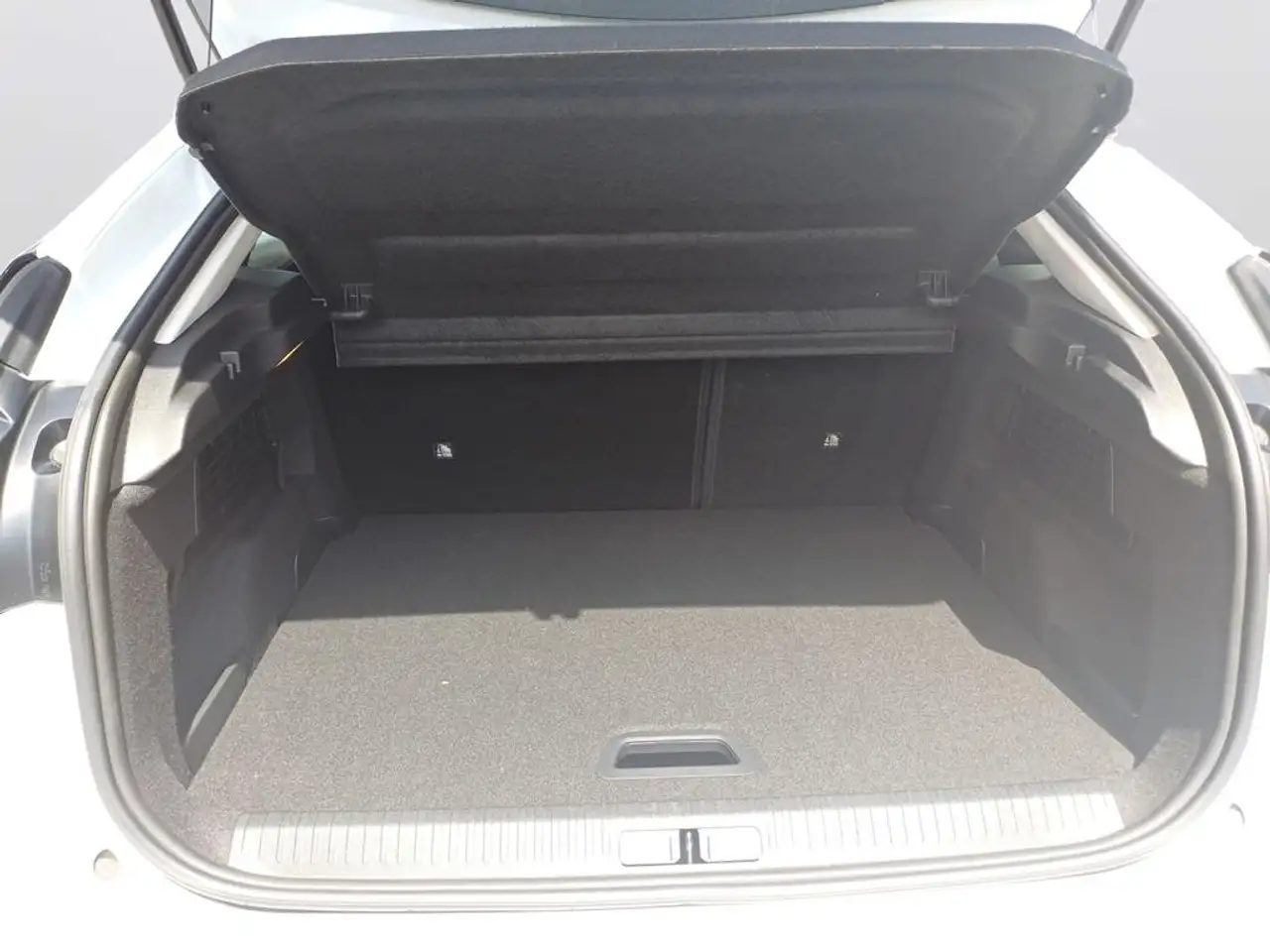 Citroen C4 PureTech 130 S&S Feel Pack 8