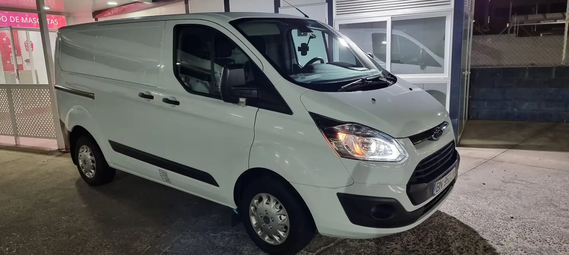 Ford Transit Custom 2.0 Blanco - 2