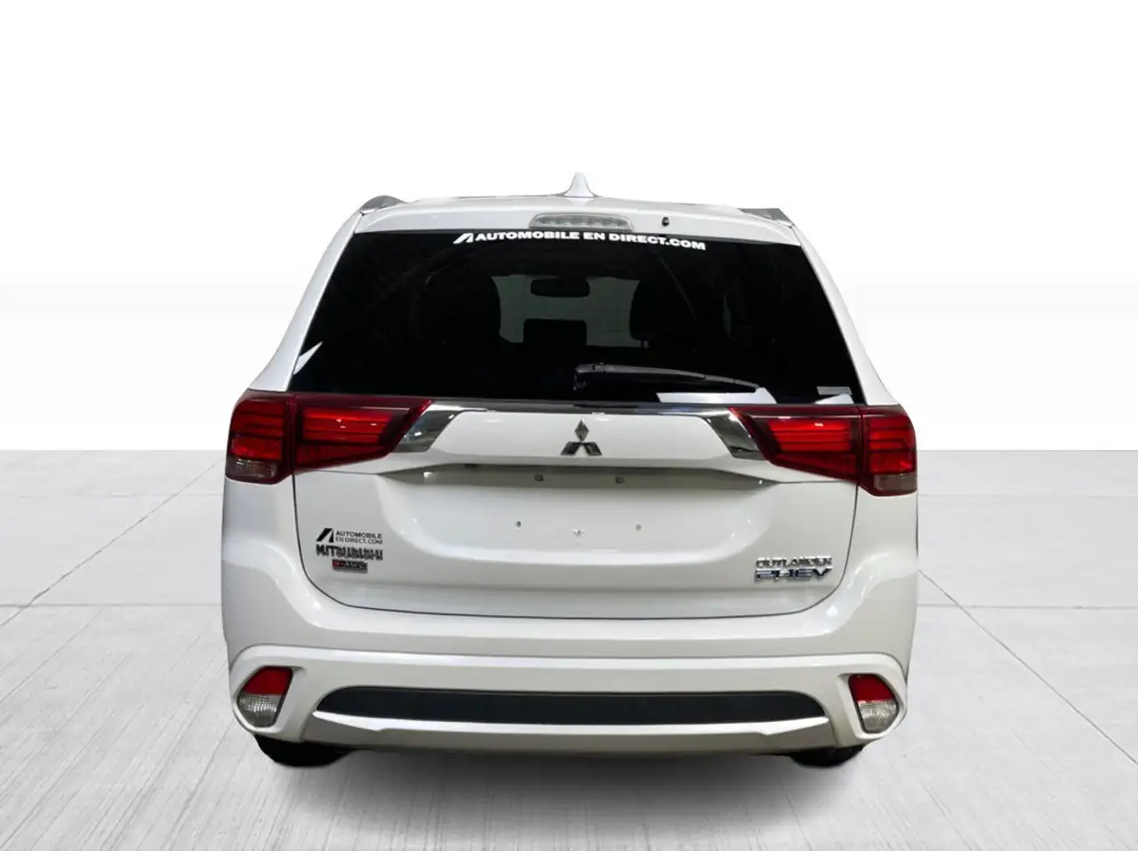 Mitsubishi Outlander снимка Mitsubishi Outlander