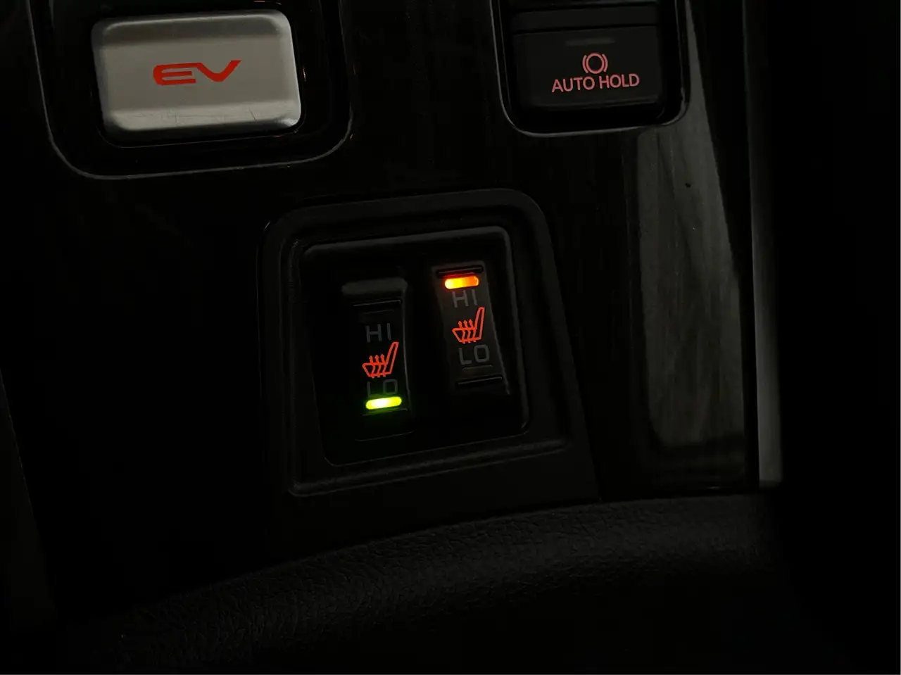 Mitsubishi Outlander снимка Mitsubishi Outlander