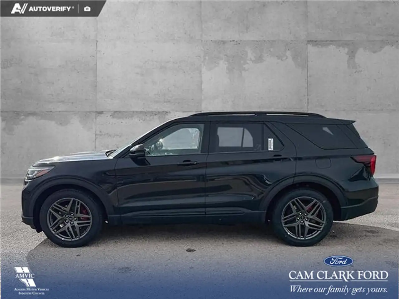 Ford Explorer снимка Ford Explorer
