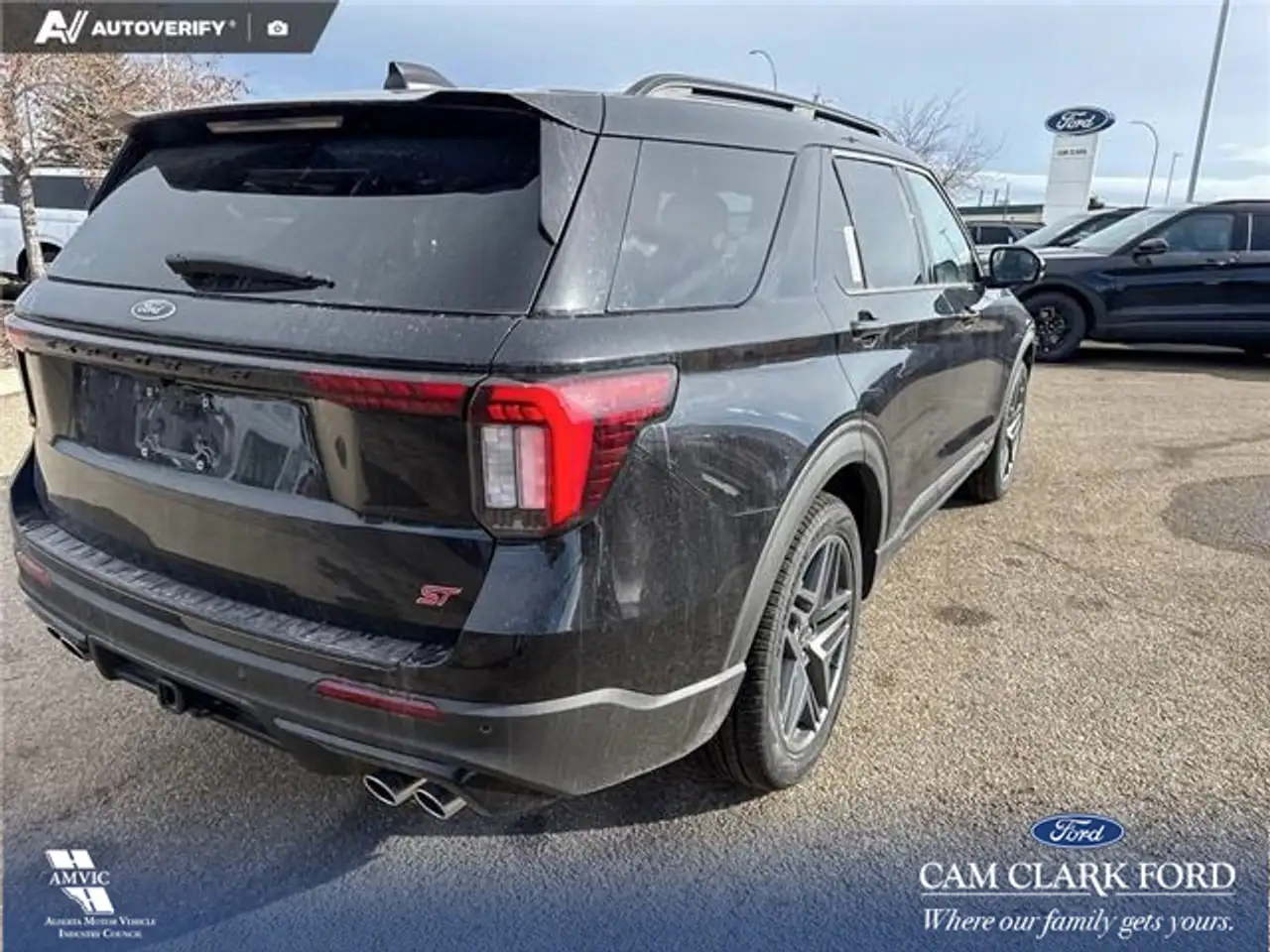 Ford Explorer снимка Ford Explorer