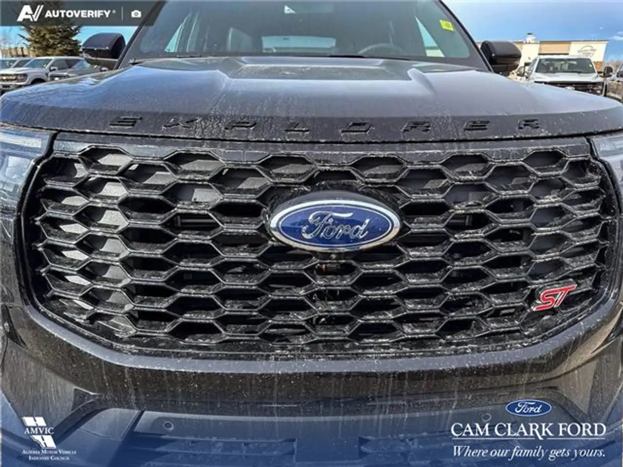 Ford Explorer снимка Ford Explorer