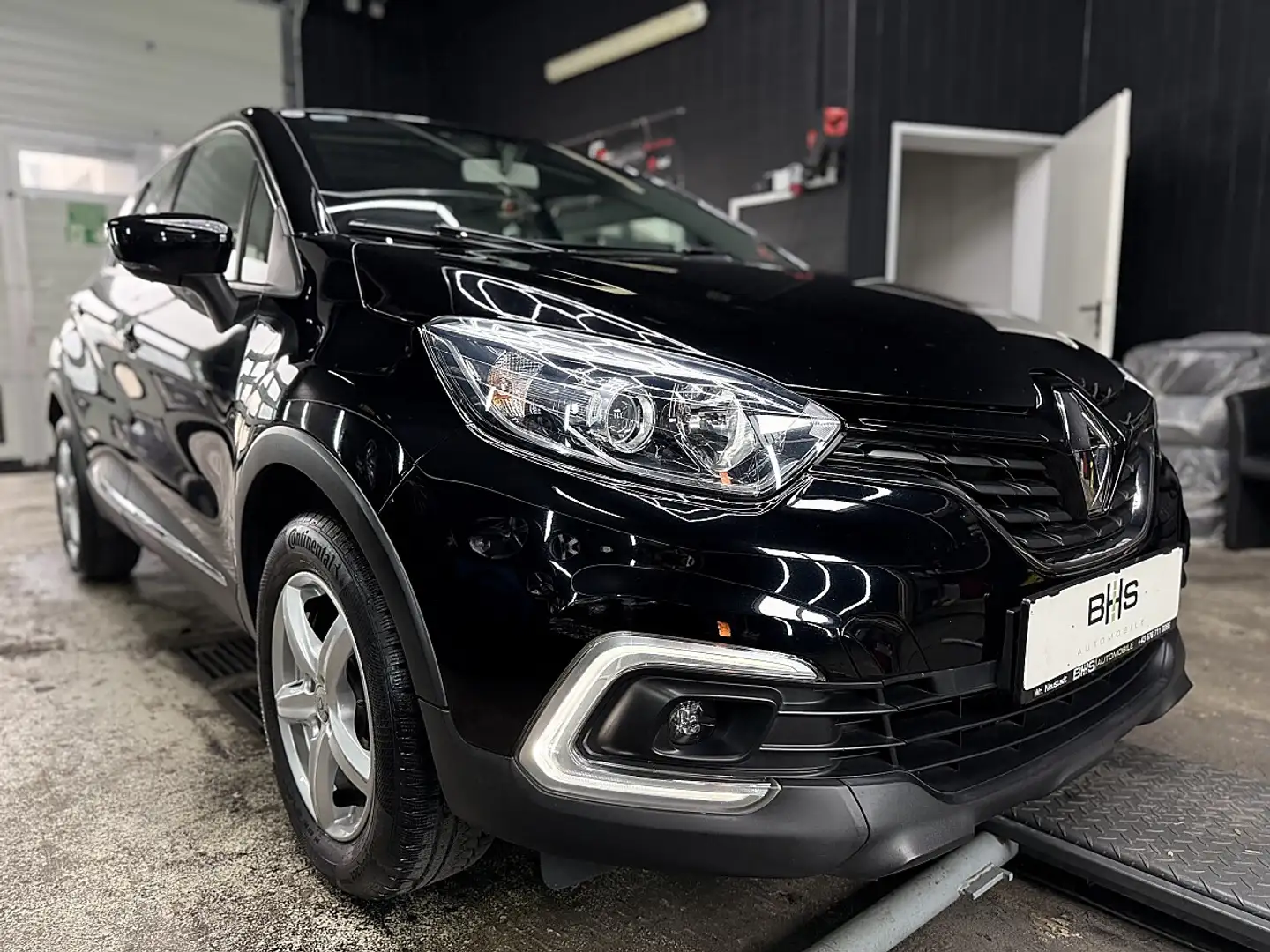 Renault Captur ENERGY TCe 90 Life Schwarz - 2